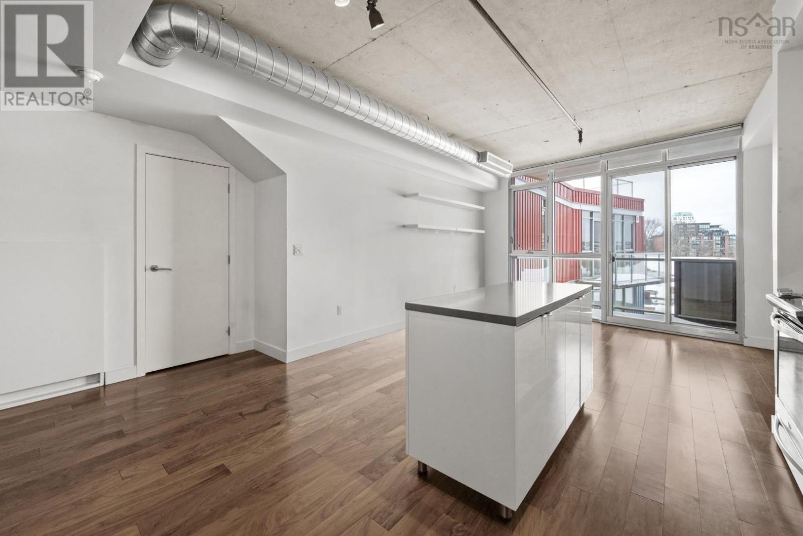 Property 11 of 43 of 527 1065 Barrington Street