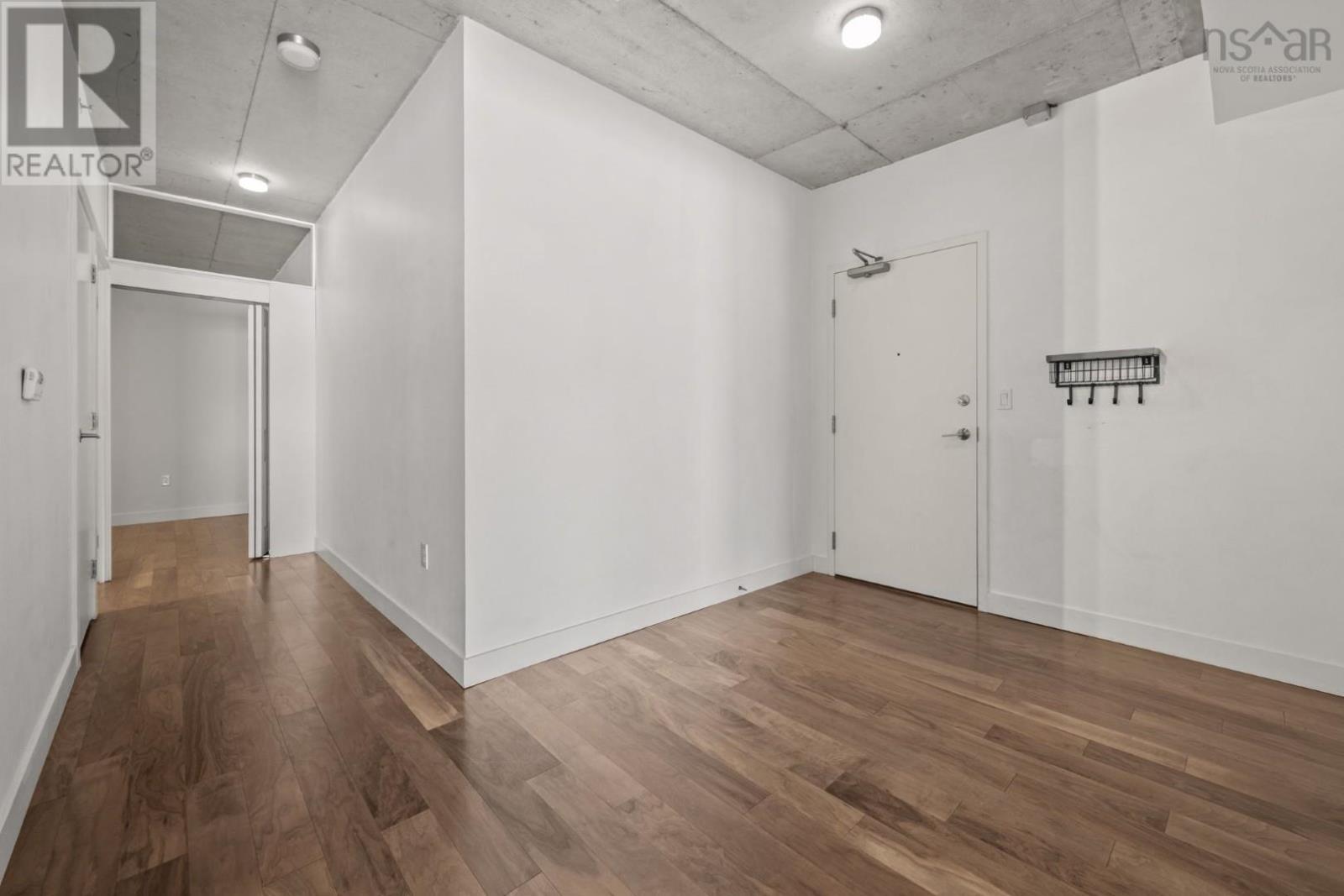 Property 24 of 43 of 527 1065 Barrington Street