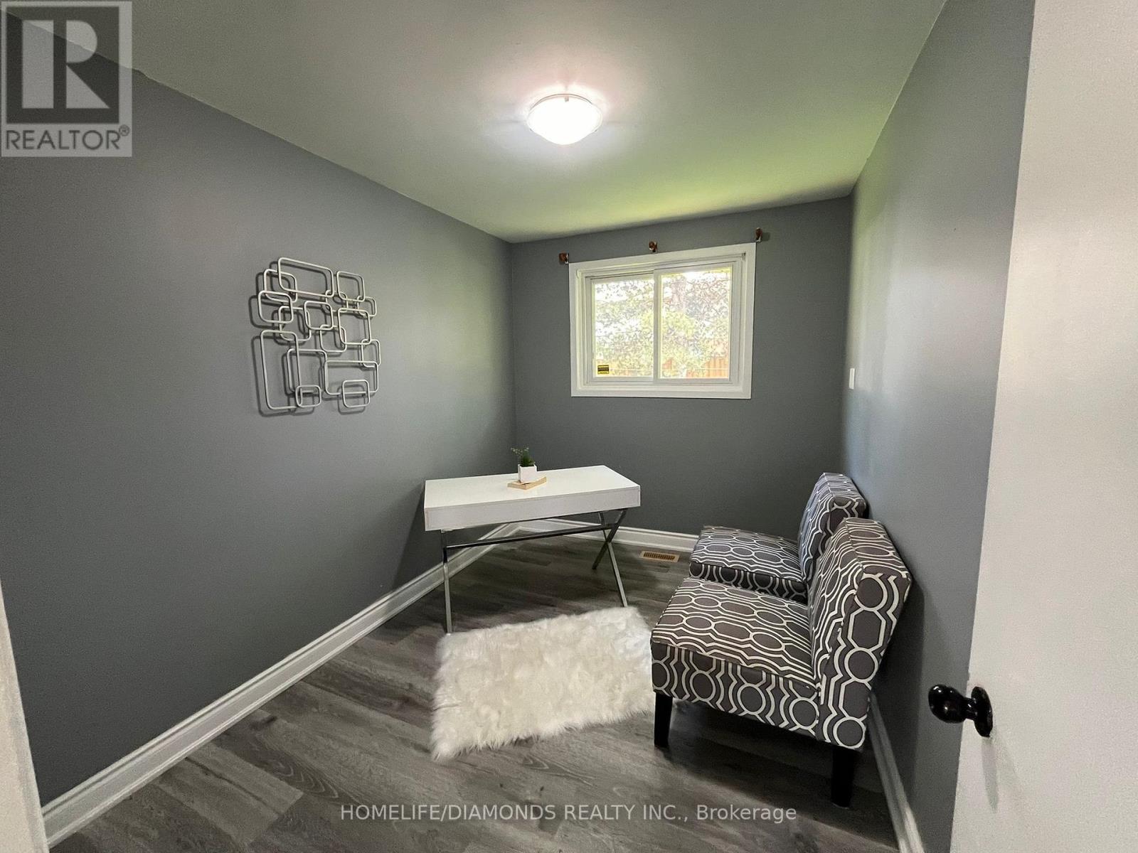 UPPER - 68 STROUD CRESCENT - Photo 4 of 11, London South (South X), Ontario