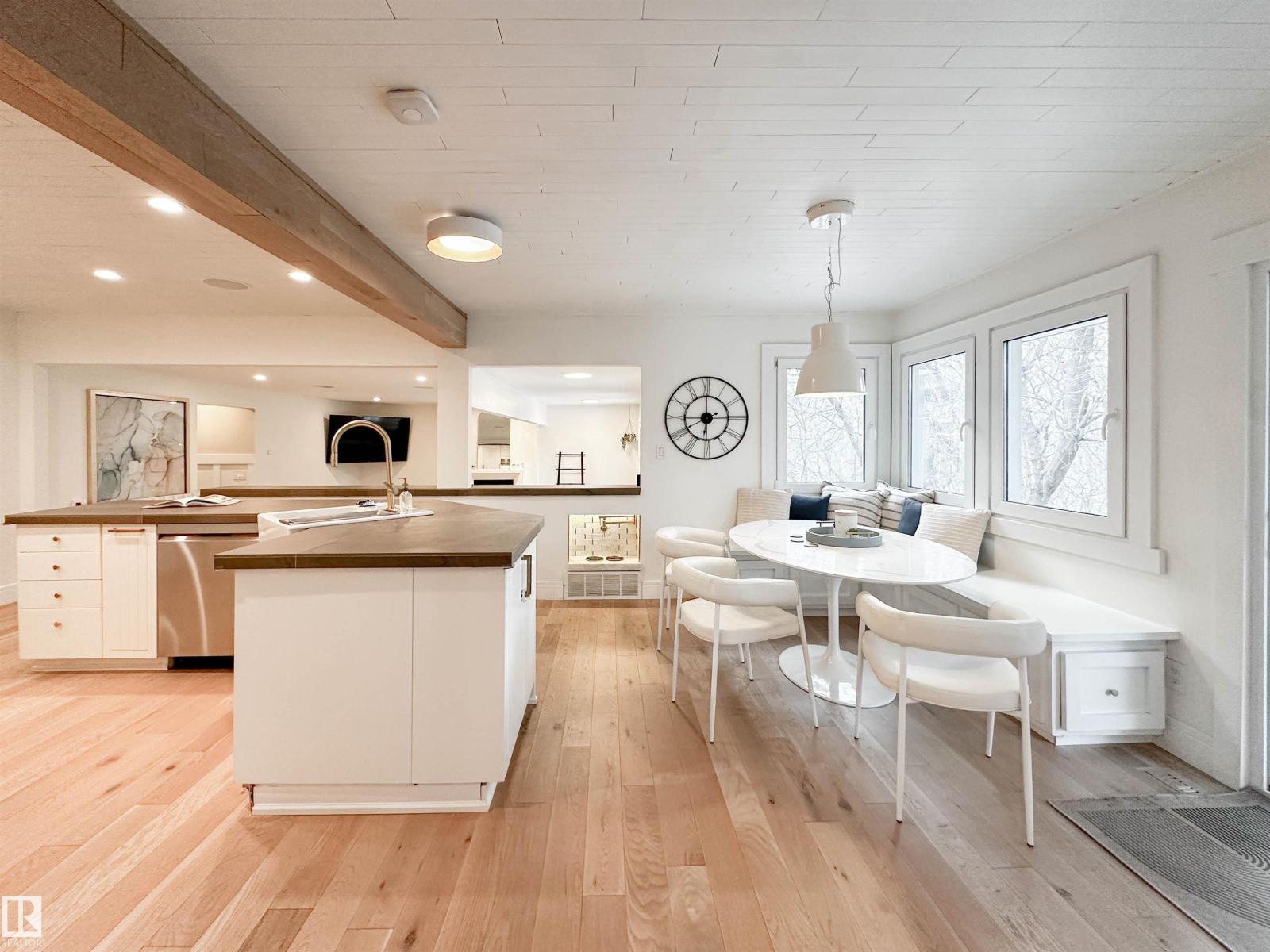 23 FLAGSTONE CR, St. Albert