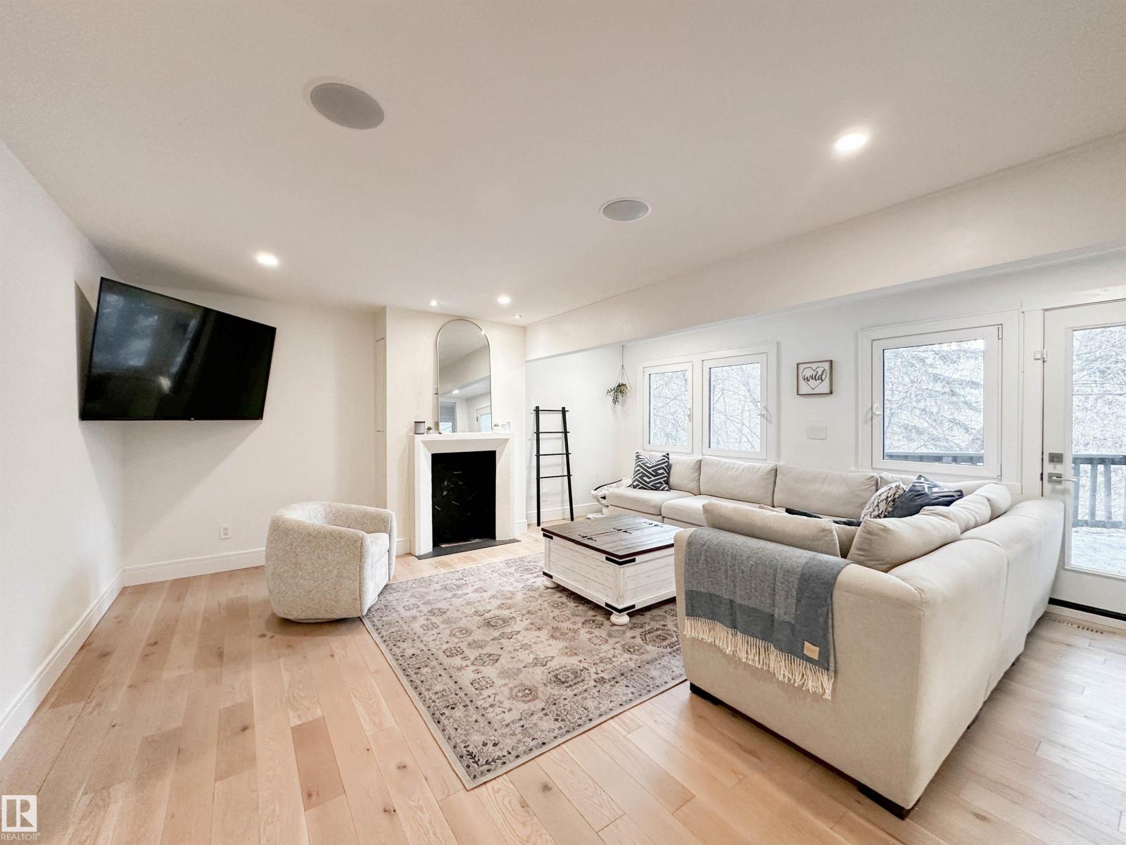 23 FLAGSTONE CR, St. Albert