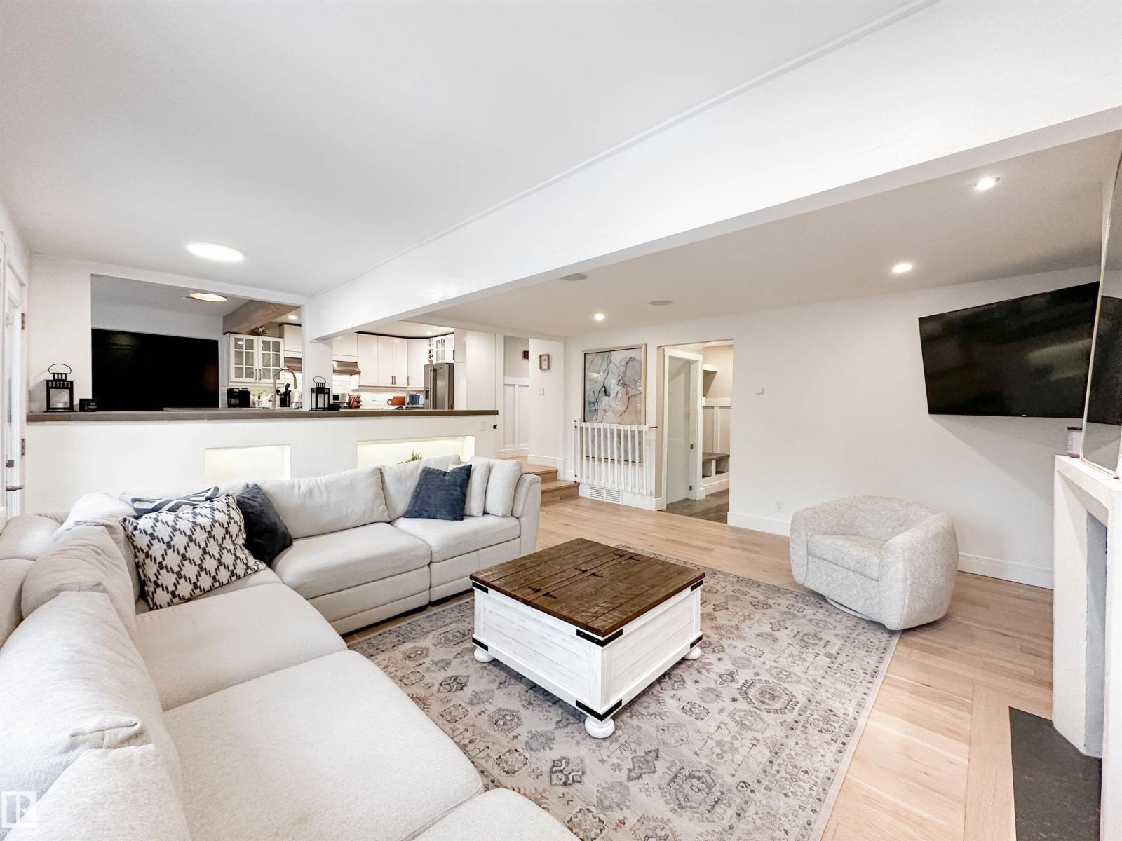 23 FLAGSTONE CR, St. Albert