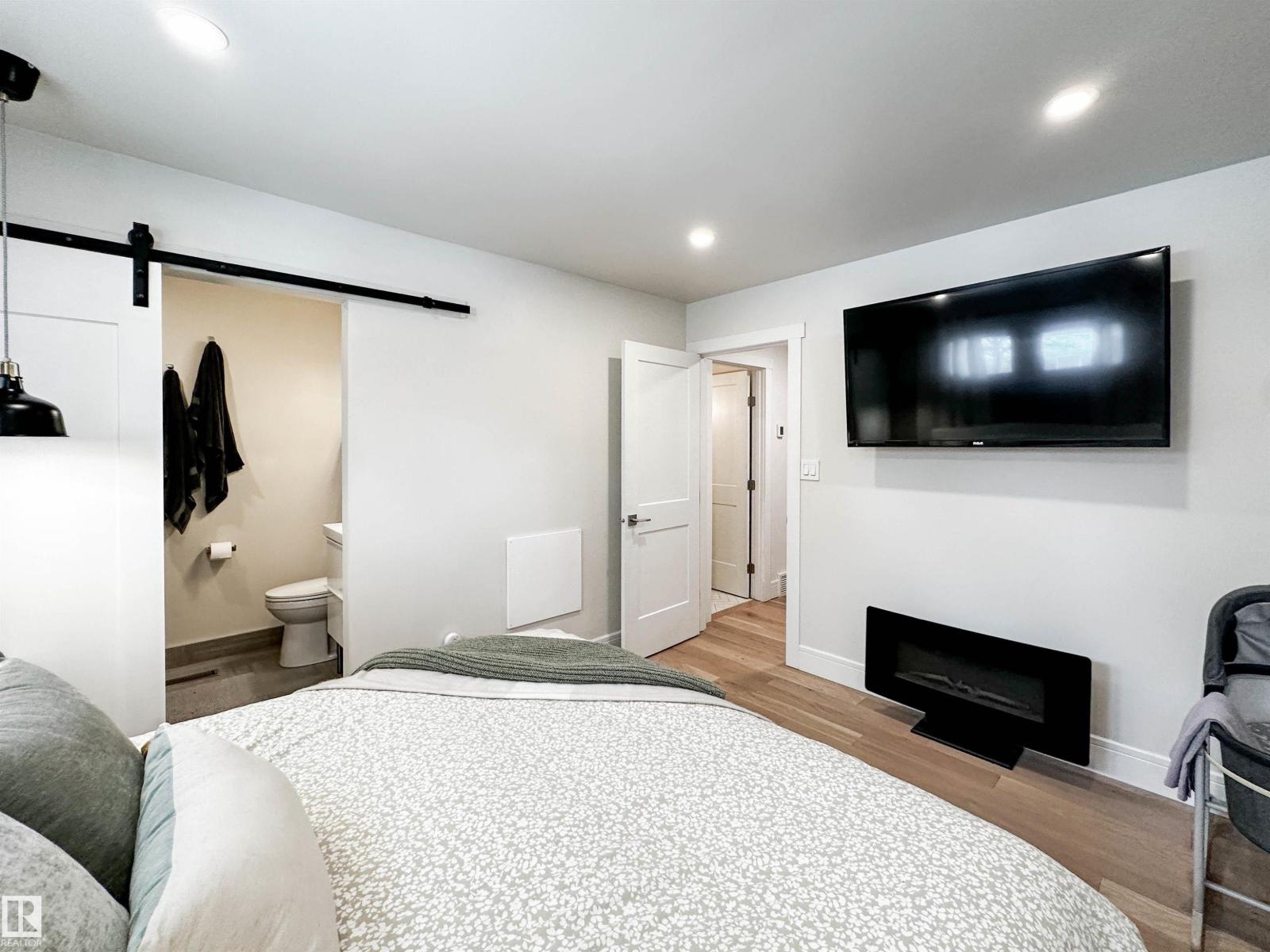 23 FLAGSTONE CR, St. Albert