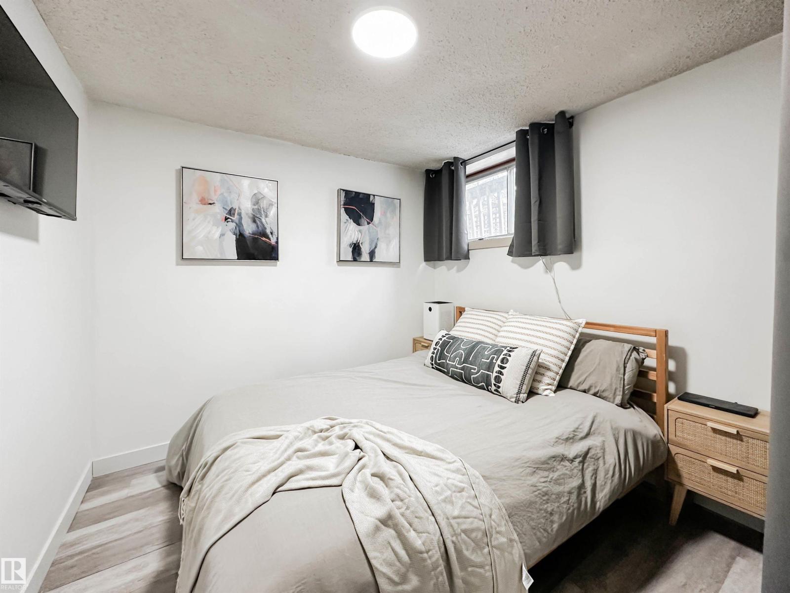 23 FLAGSTONE CR, St. Albert