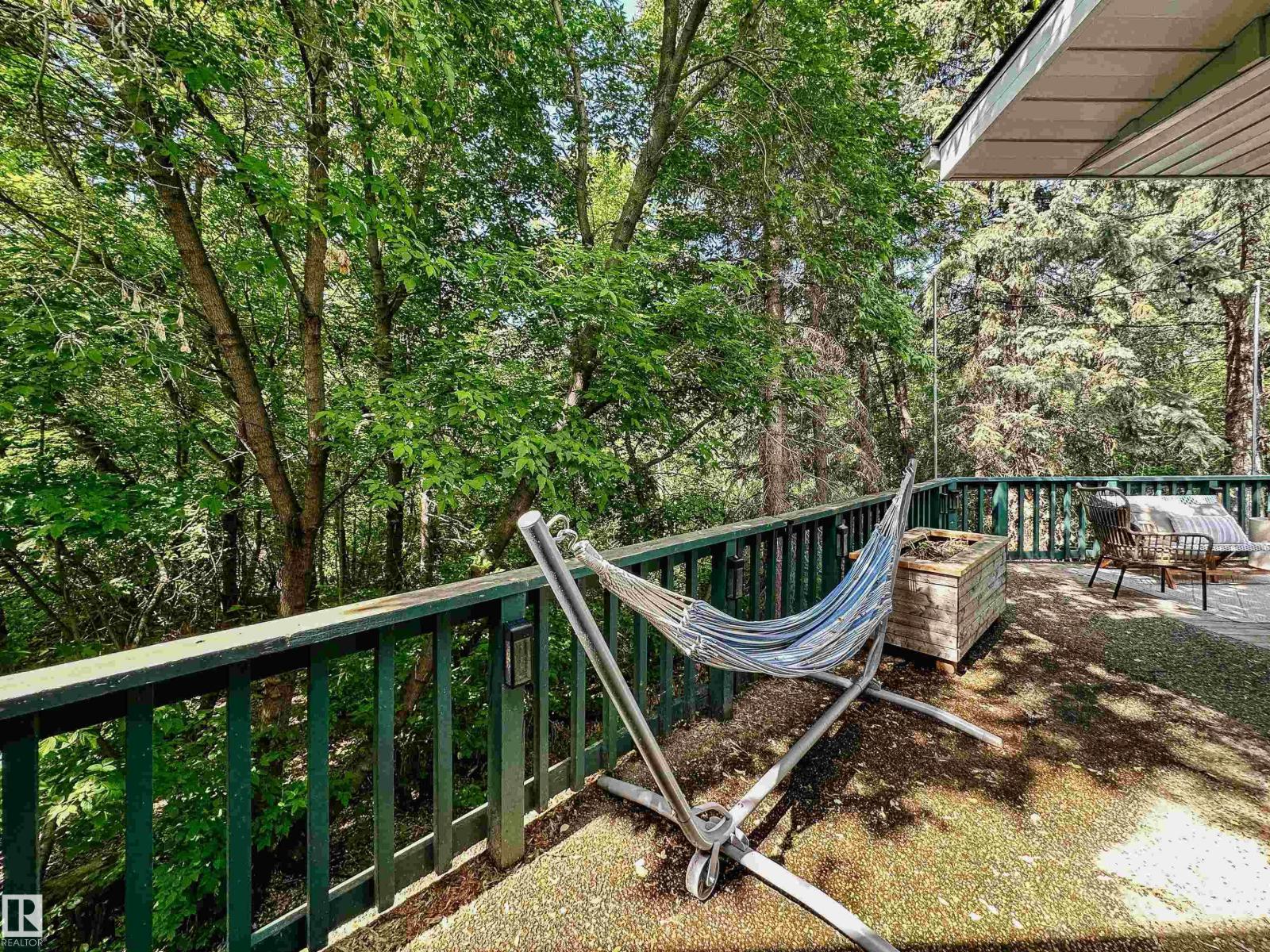 23 FLAGSTONE CR, St. Albert