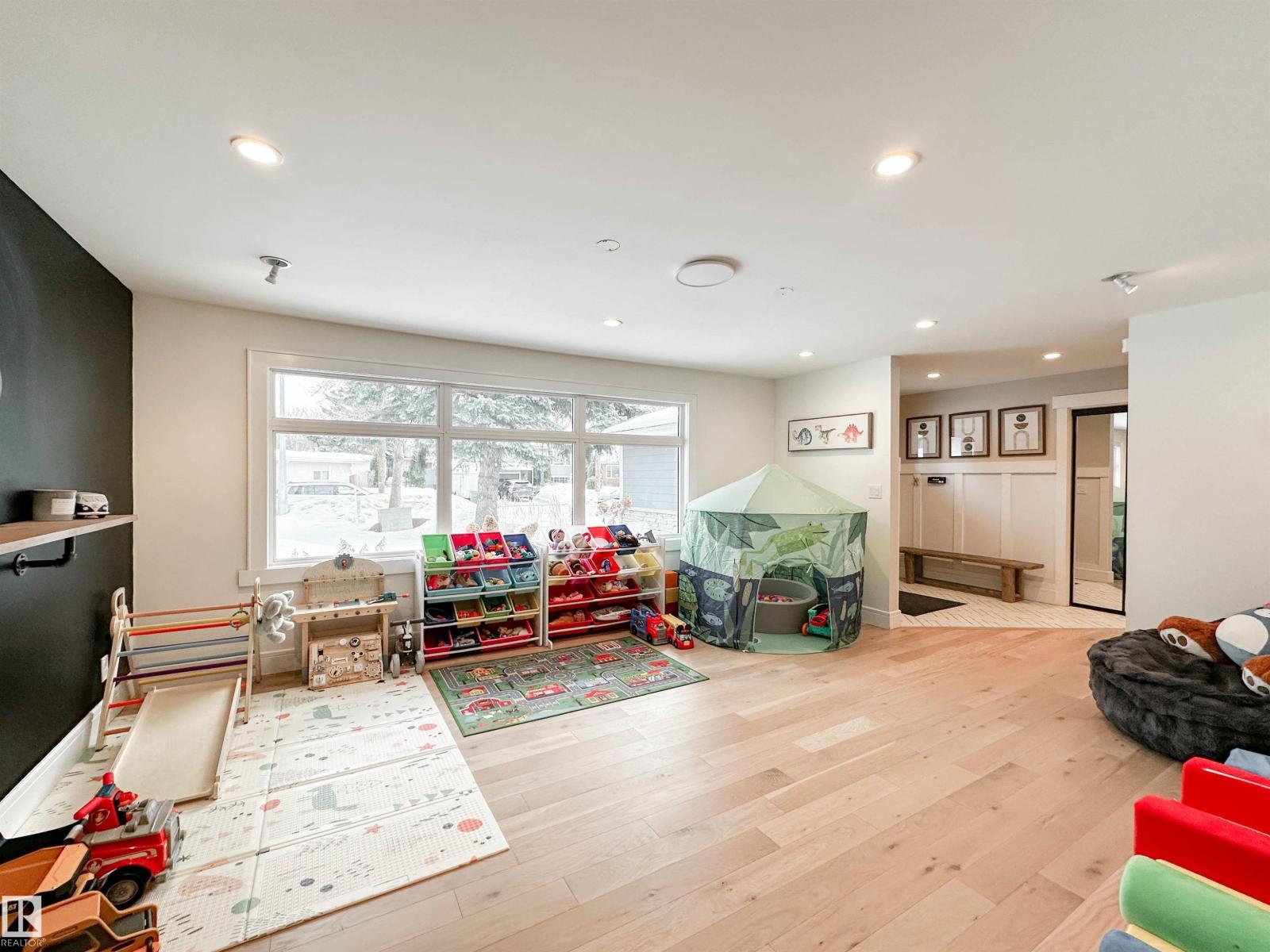 23 FLAGSTONE CR, St. Albert