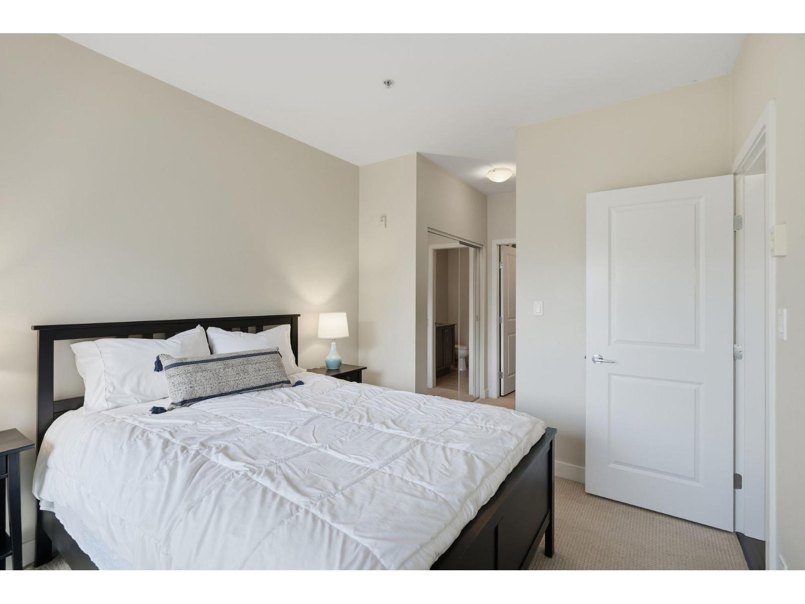 225 15850 26 AVENUE, Surrey