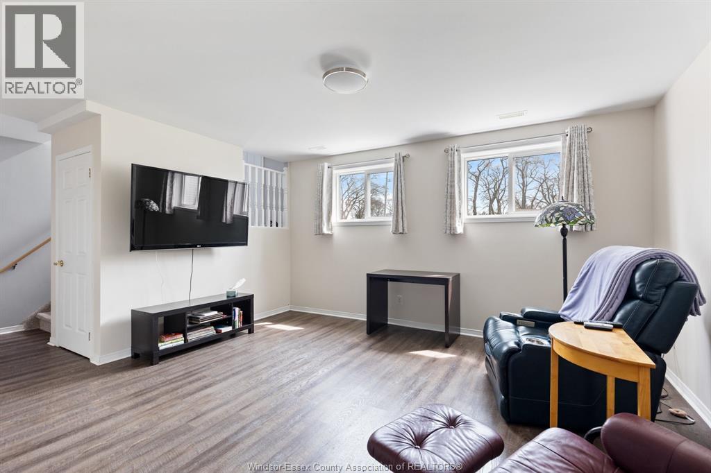 149 BELLCREFT DRIVE - Photo 5 of 39, Colchester, Ontario