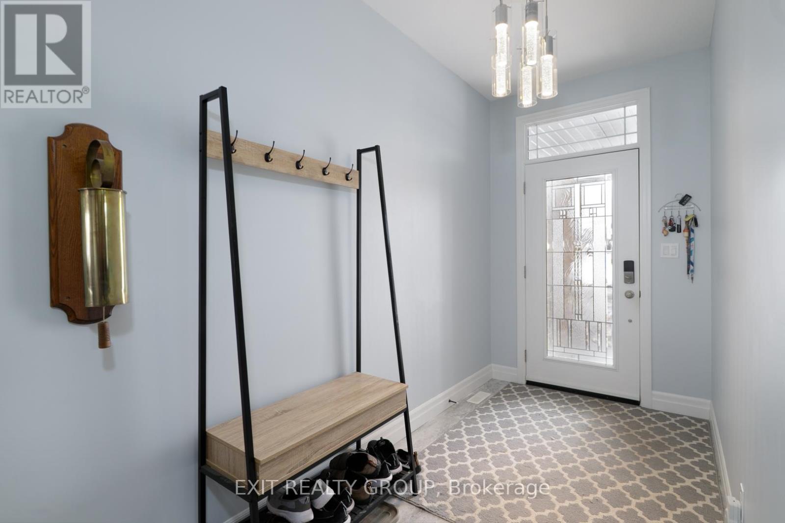 16 MATHEOS CRESCENT - Photo 2 of 28, Quinte West (Murray Ward), Ontario