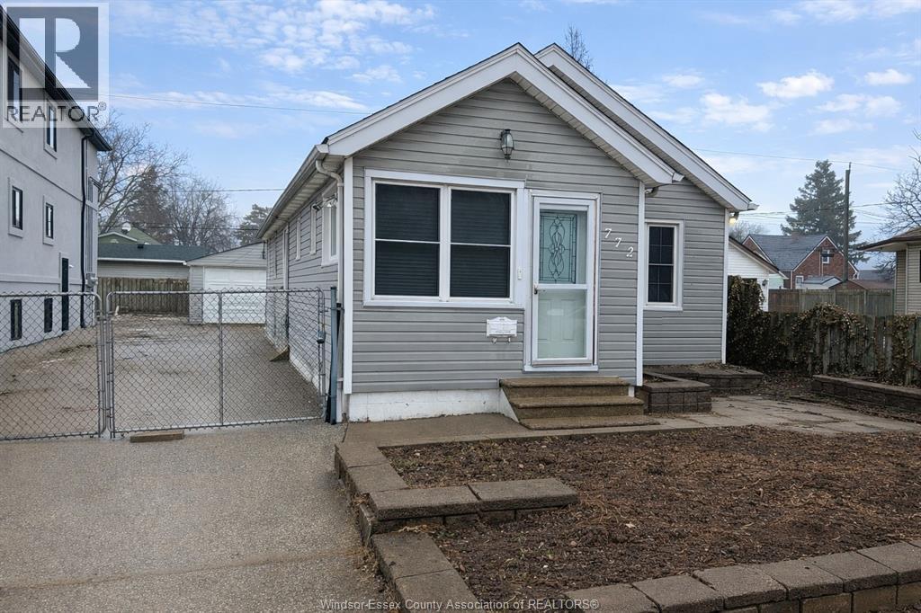 772 CHARLOTTE STREET