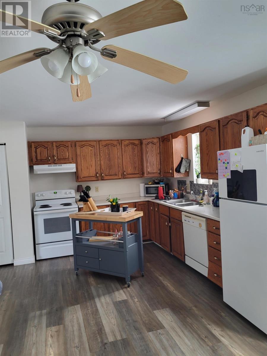 Property 3 of 3 of 11 Keywest Court