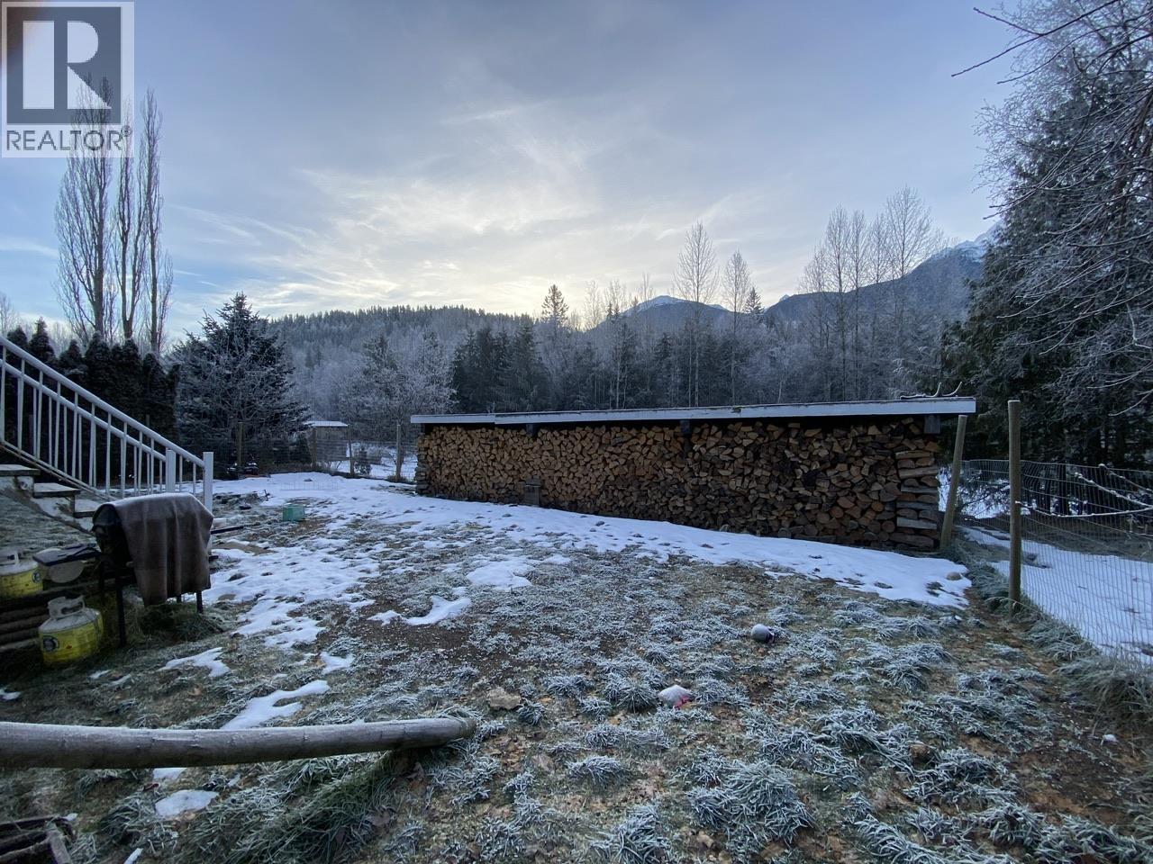 4412 14TH Avenue, New Hazelton