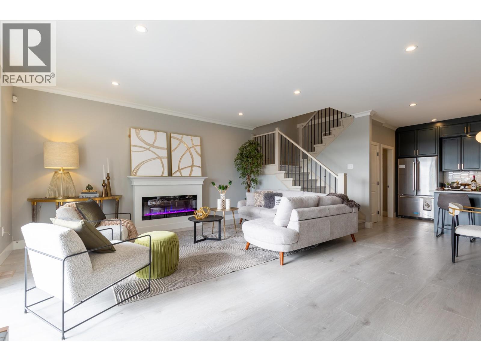 2 1211 THOMAS AVENUE, Coquitlam