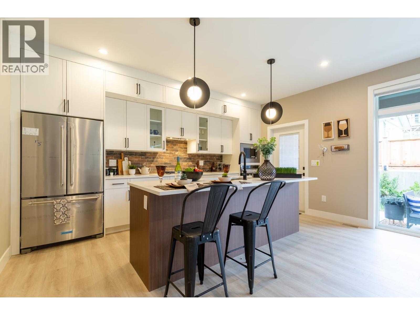 3 1211 THOMAS AVENUE, Coquitlam