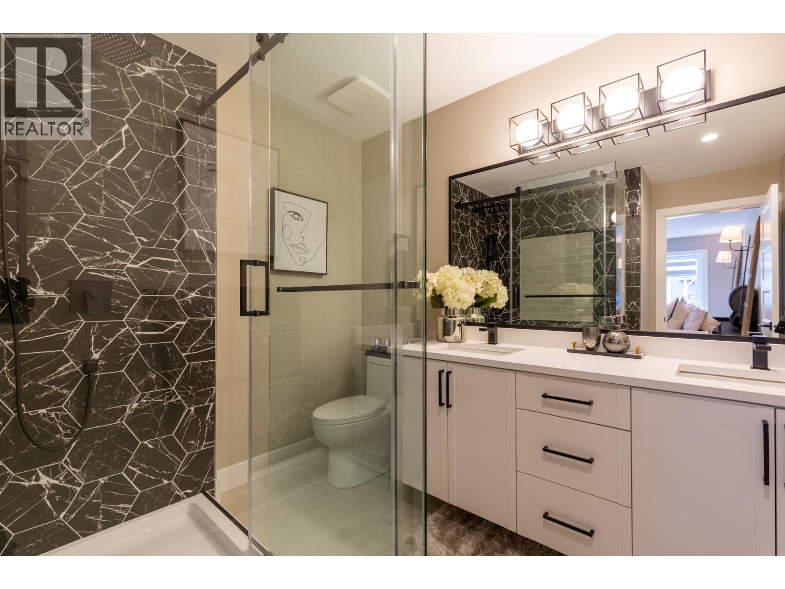 3 1211 THOMAS AVENUE, Coquitlam