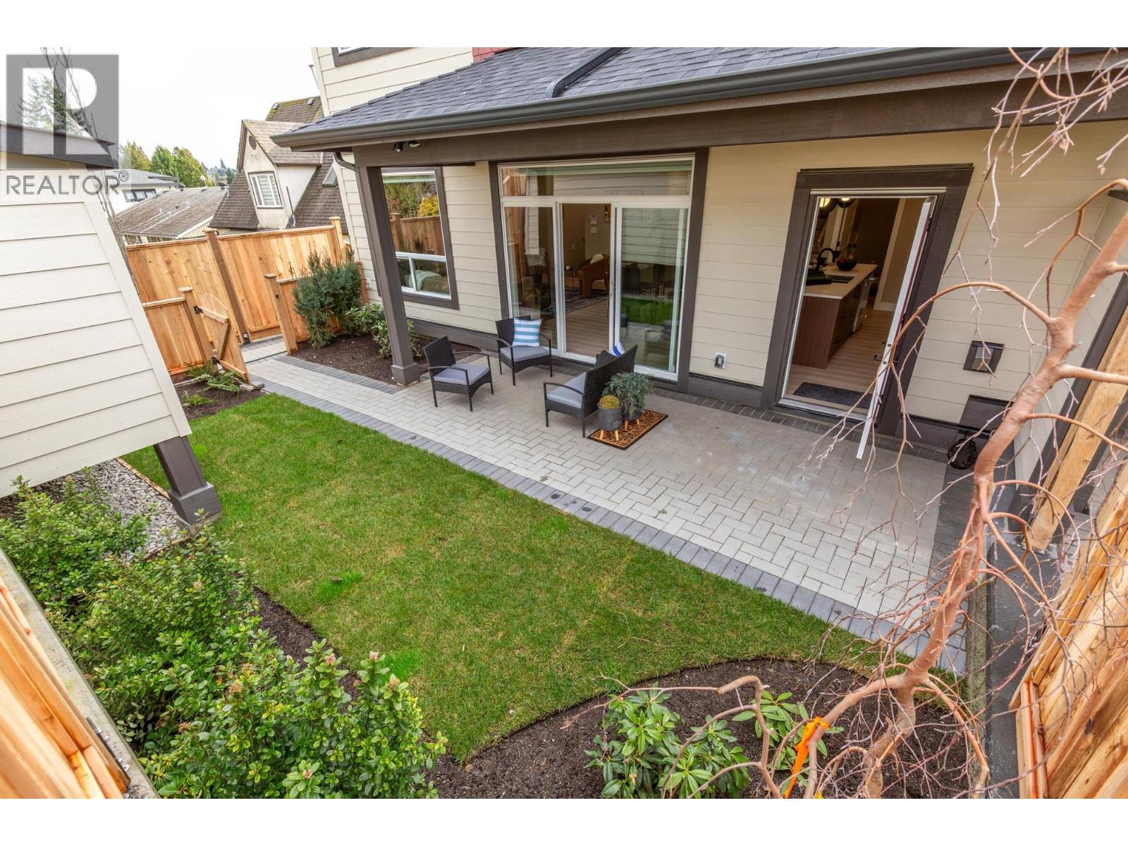 3 1211 THOMAS AVENUE, Coquitlam