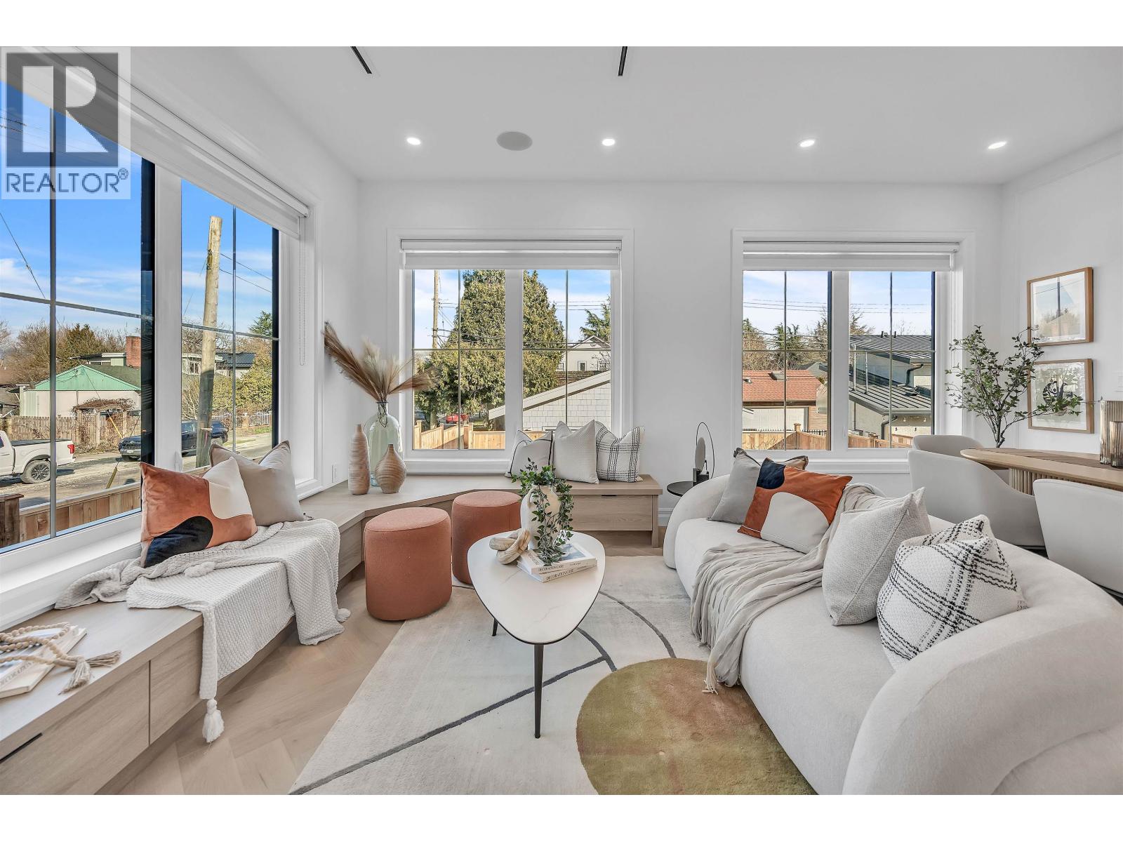 3526 LAKEWOOD Street - photo 2