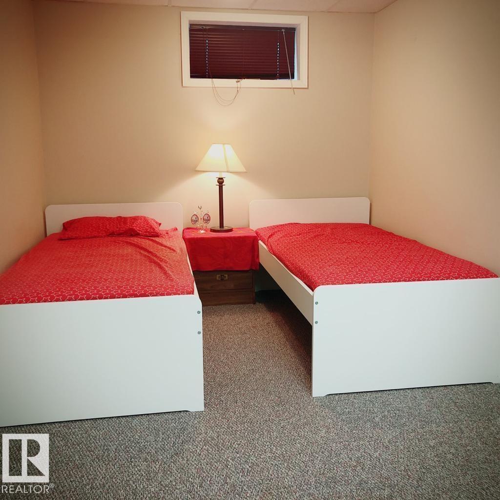 #54 603 YOUVILLE NW, Edmonton