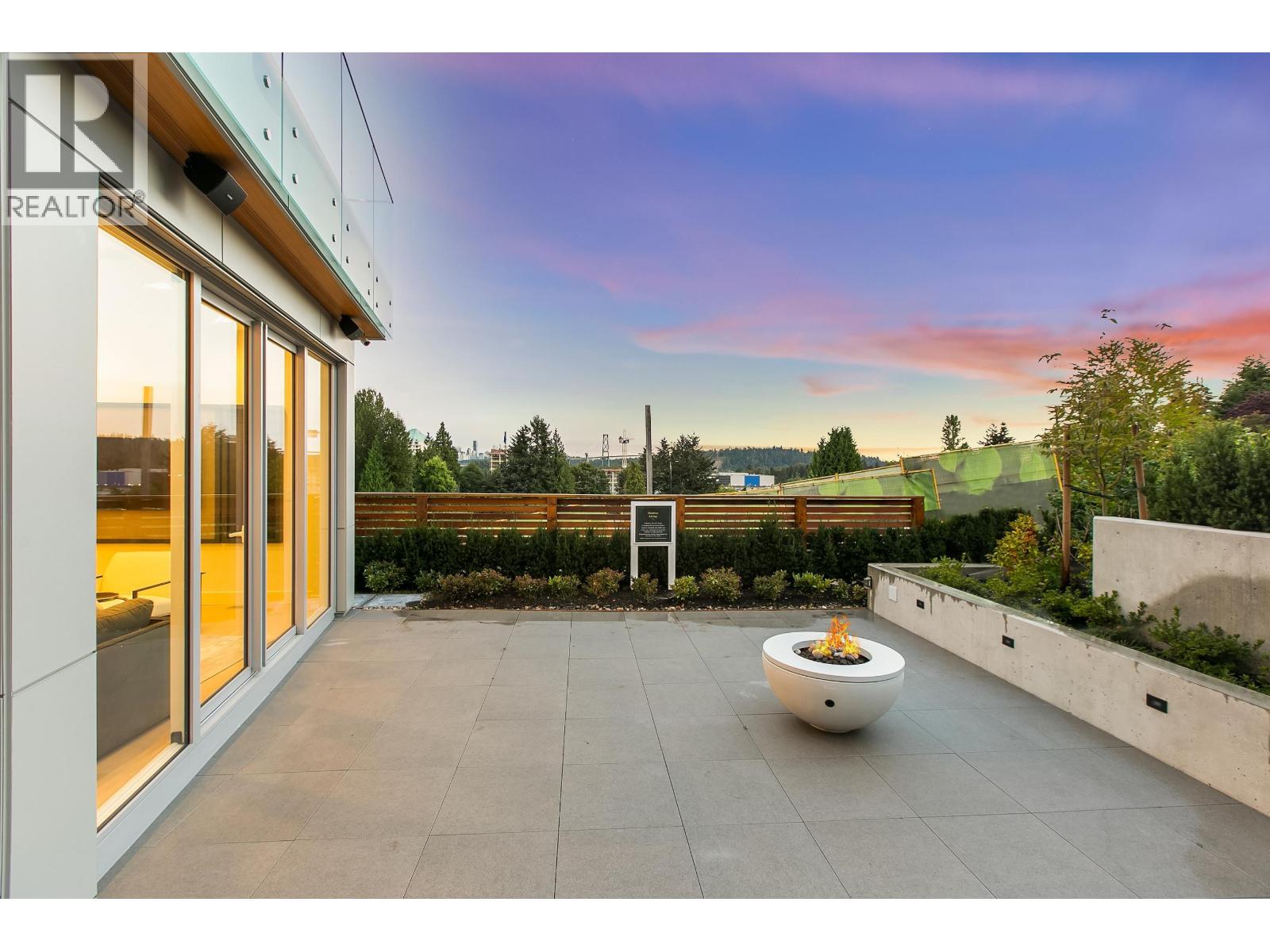 598 ARTHUR ERICKSON PLACE, West Vancouver