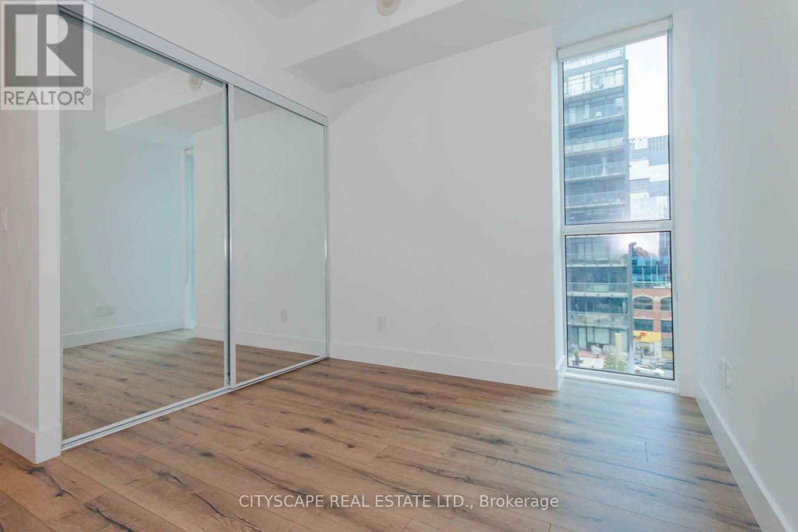 #703 39 SHERBOURNE STREET - 29