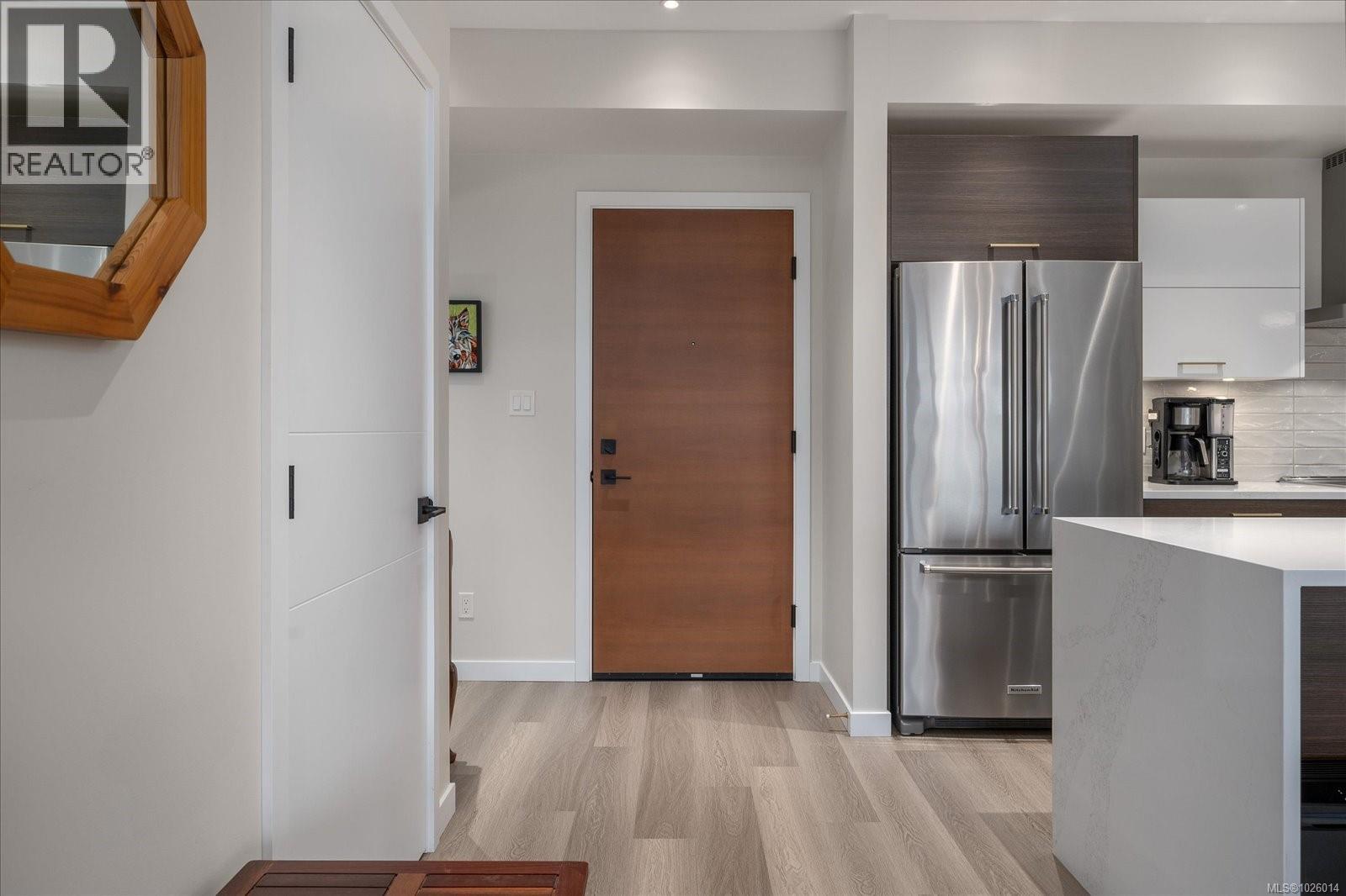 204 100 Lombardy St, Parksville