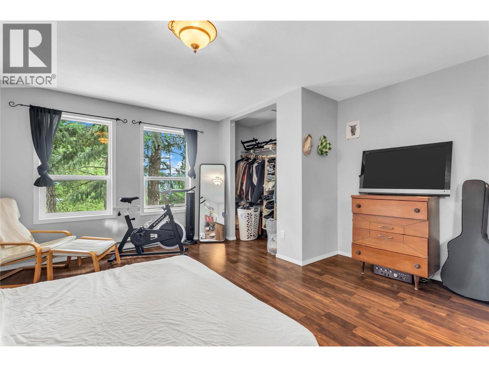 5738 Goudie Road - 71