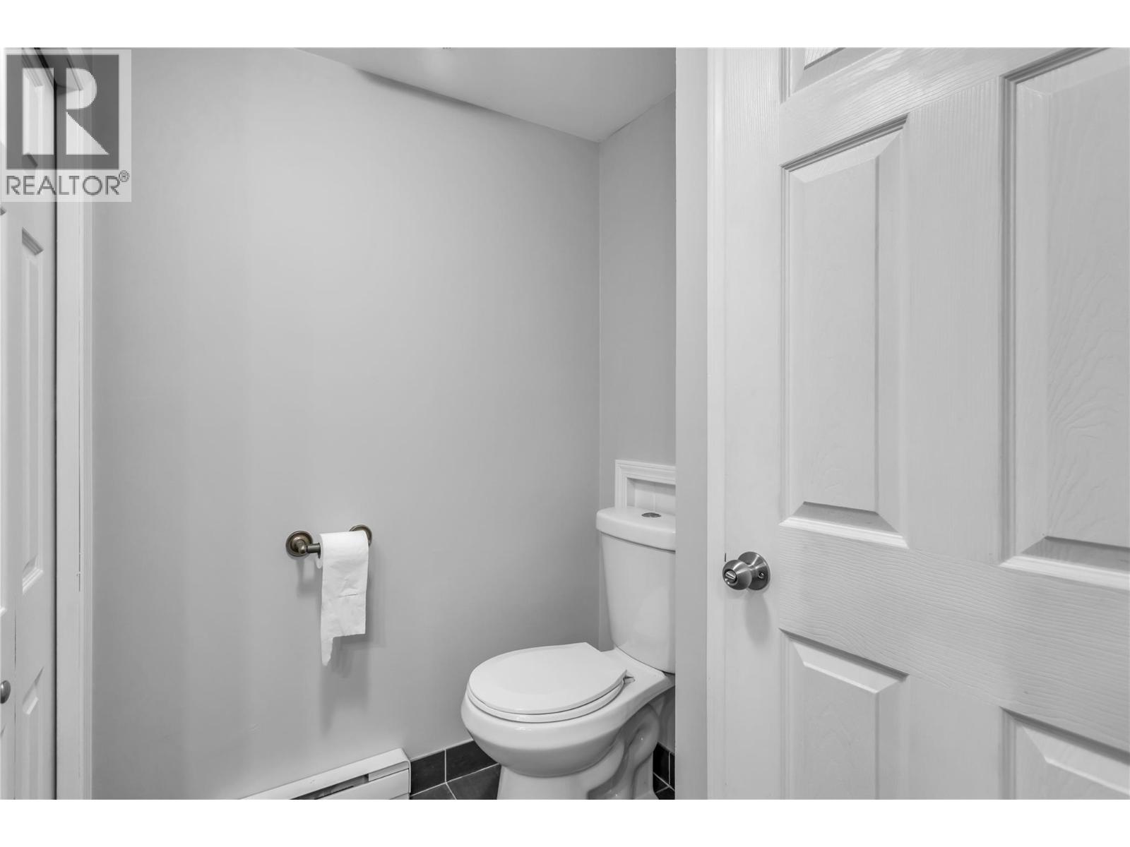 5738 Goudie Road - 81