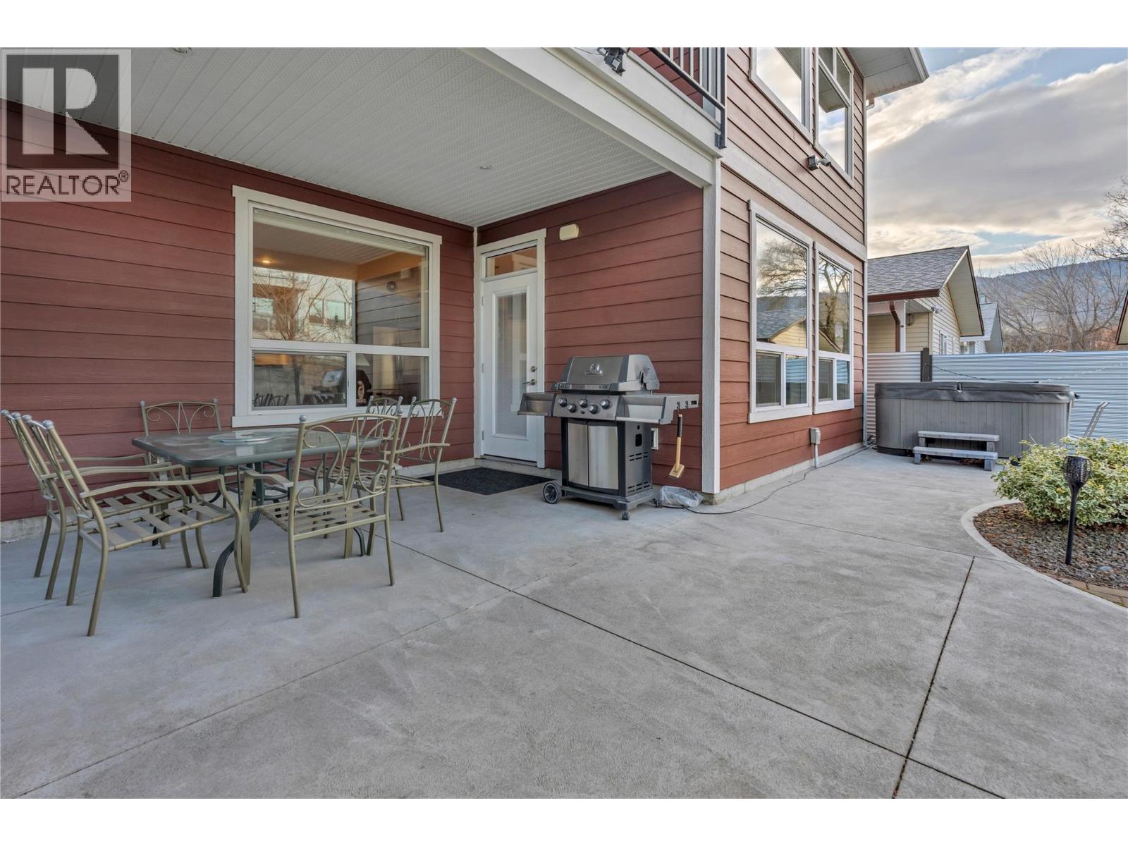  1011 Dynes Avenue, Penticton