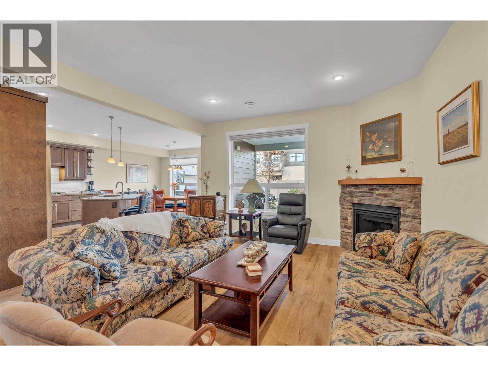  1011 Dynes Avenue, Penticton