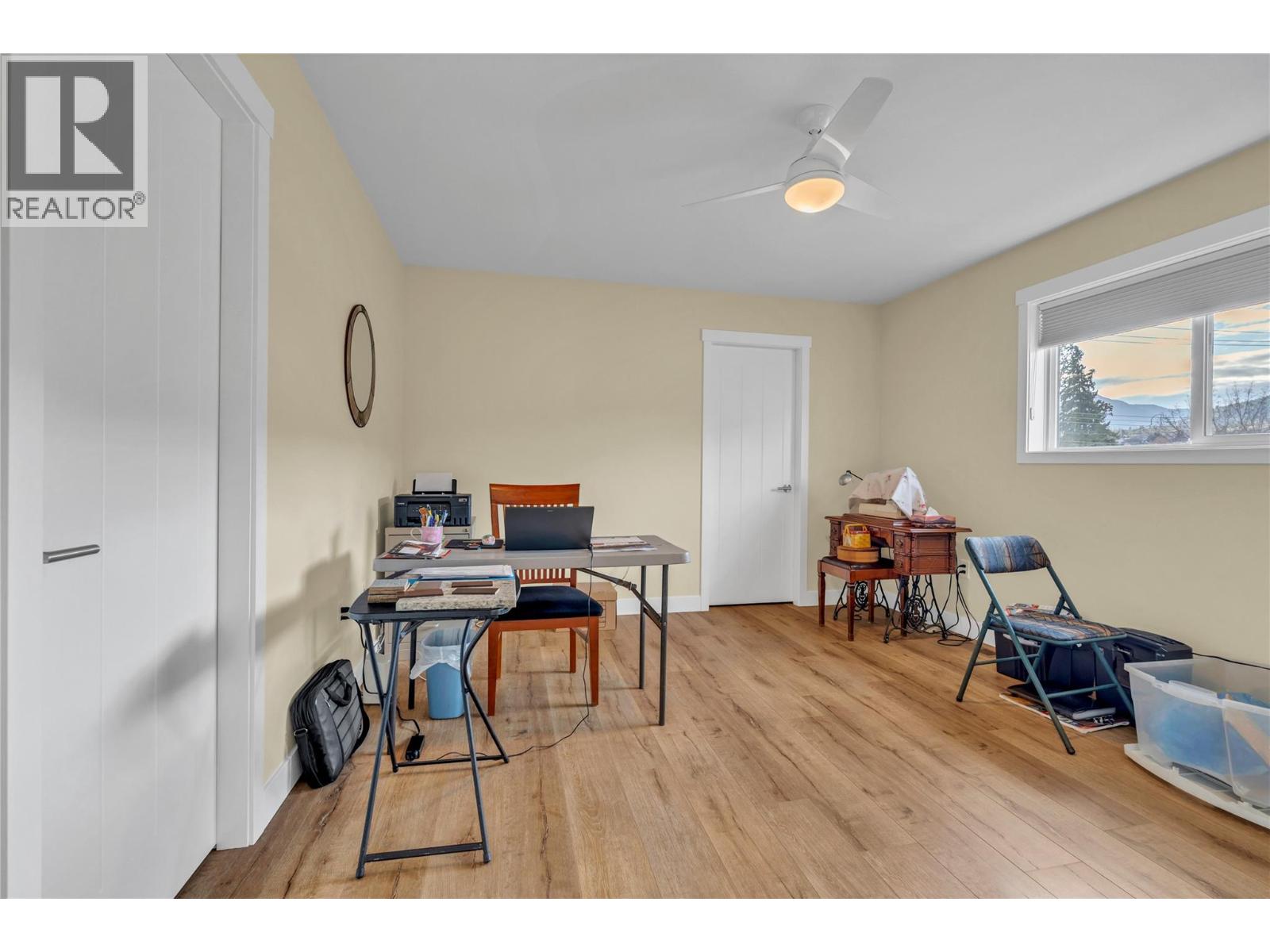  1011 Dynes Avenue, Penticton