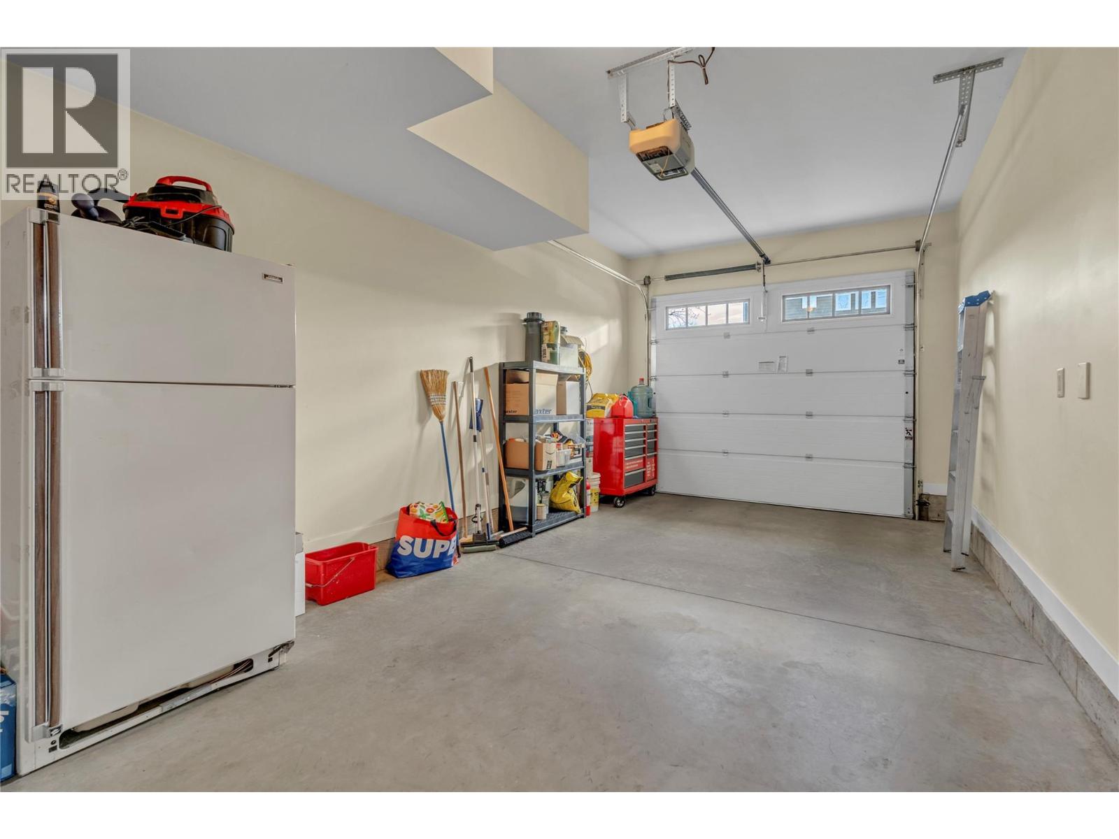  1011 Dynes Avenue, Penticton