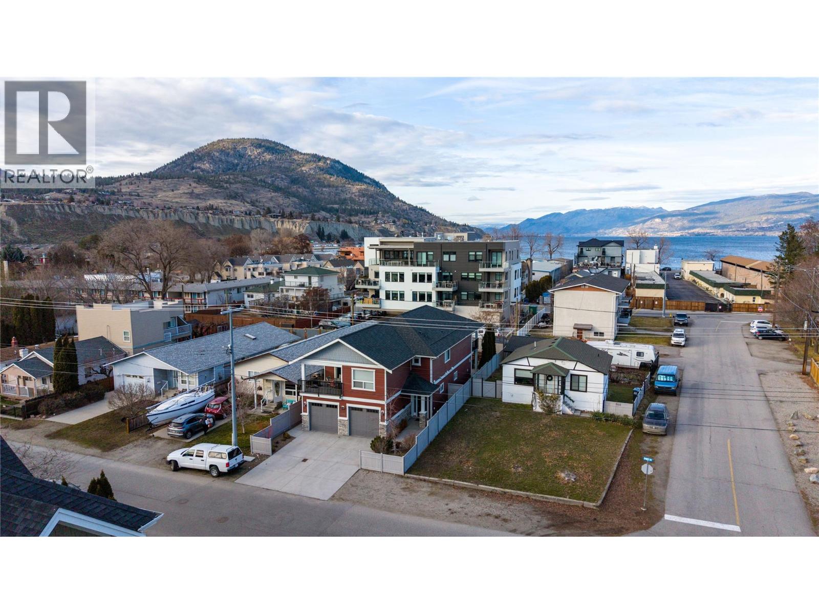  1011 Dynes Avenue, Penticton
