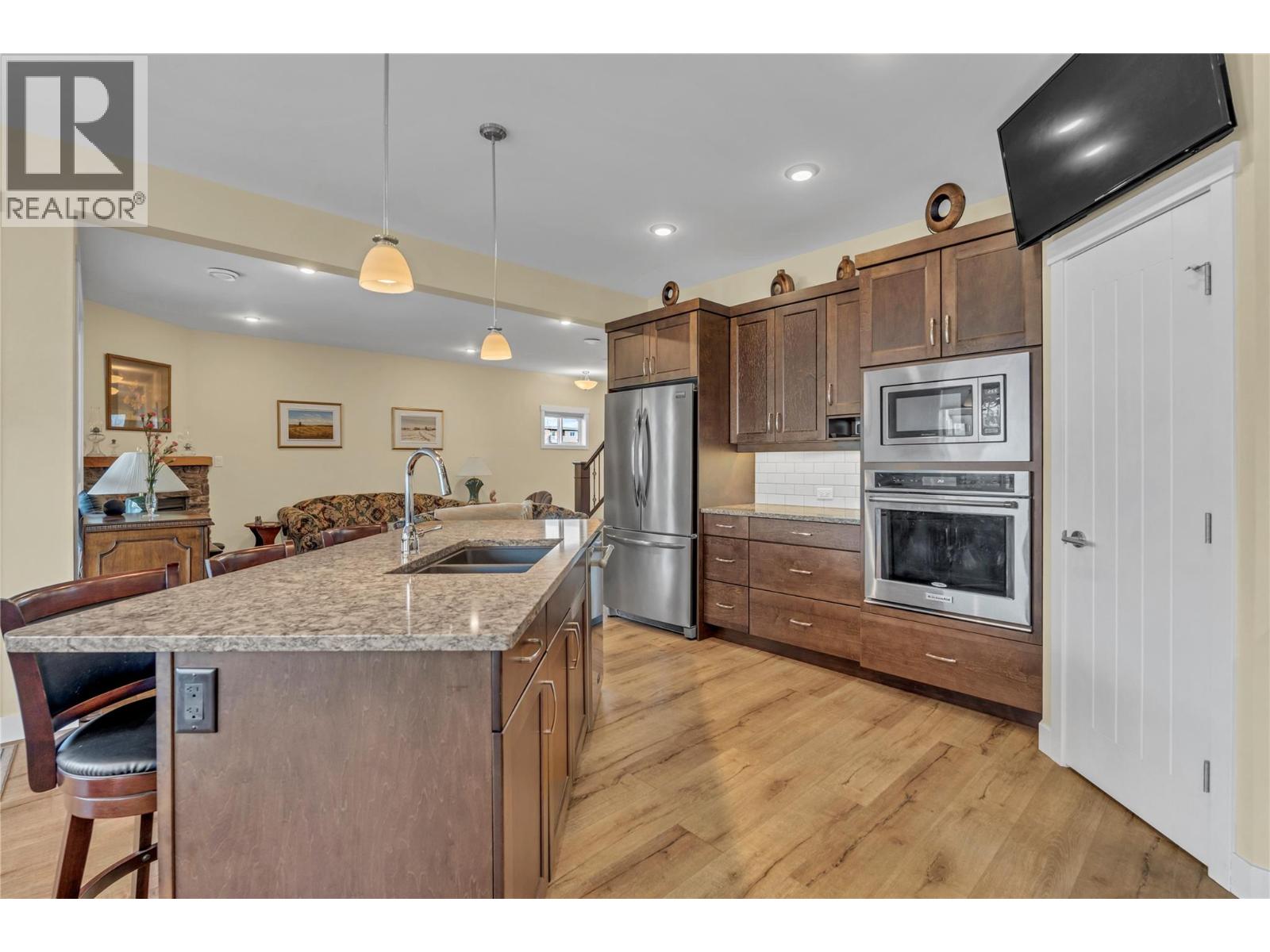  1011 Dynes Avenue, Penticton