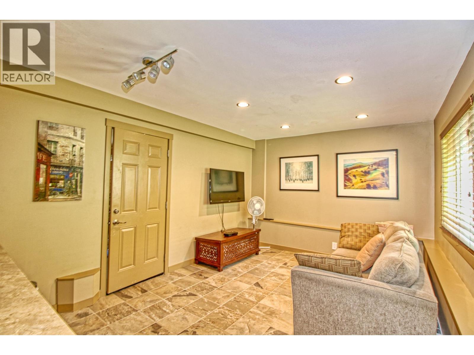 388 6912 Terazona Drive, Kelowna