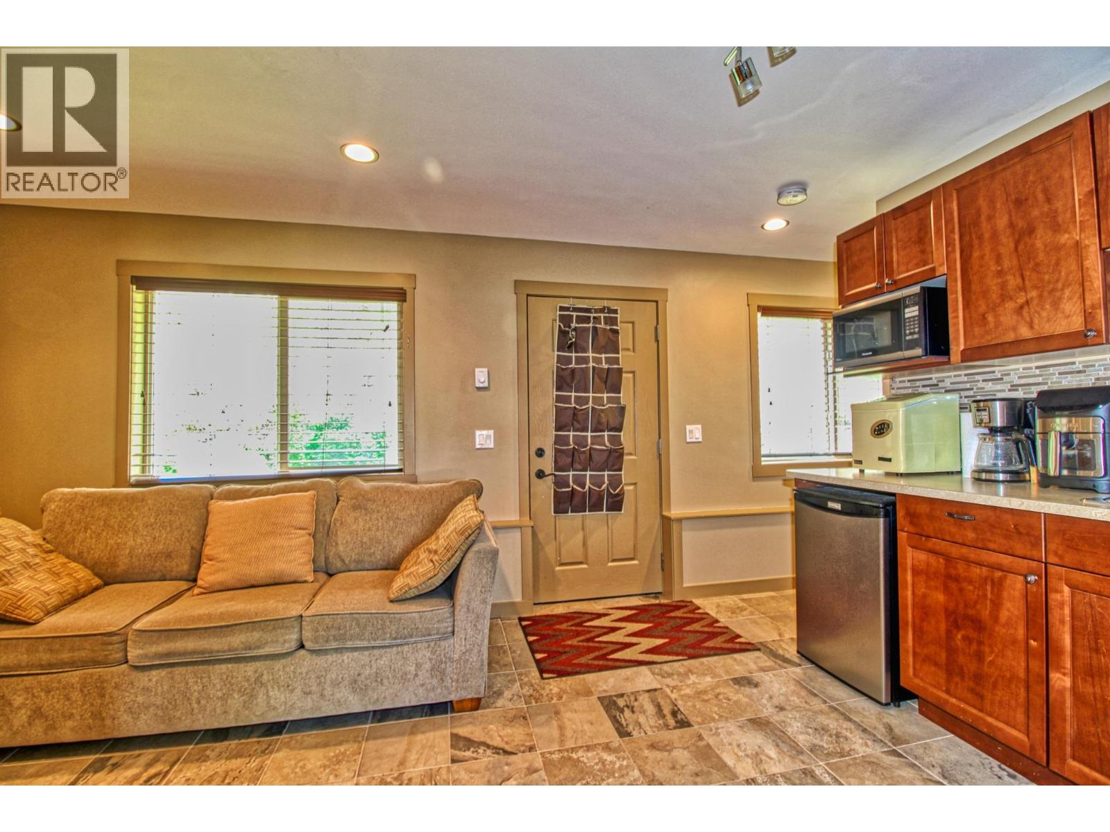 388 6912 Terazona Drive, Kelowna