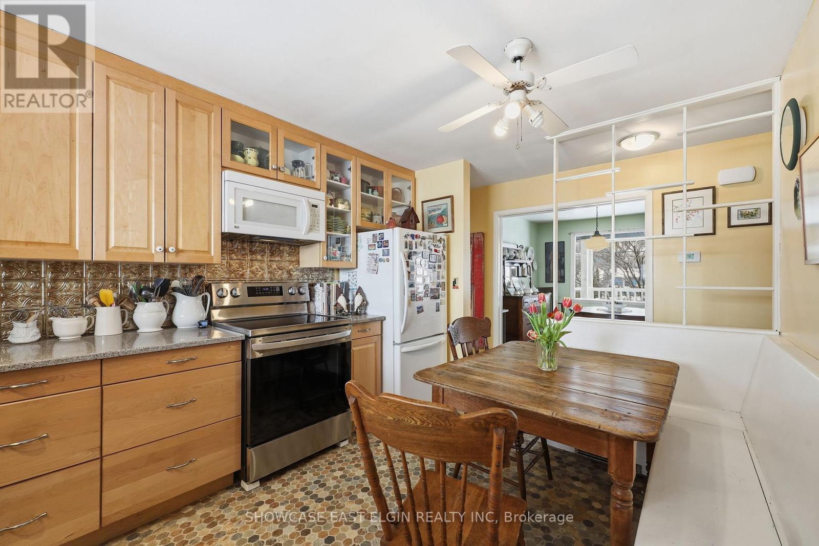 94 ELK STREET - Photo 4 of 39, Aylmer, Ontario