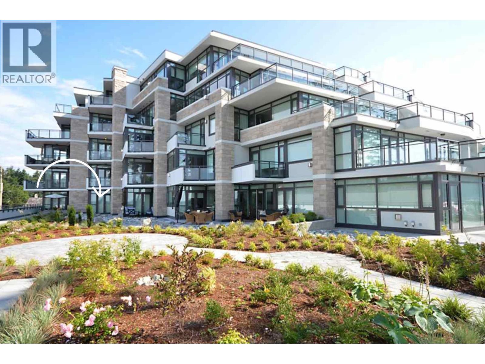 206 5665 TEREDO STREET, Sechelt