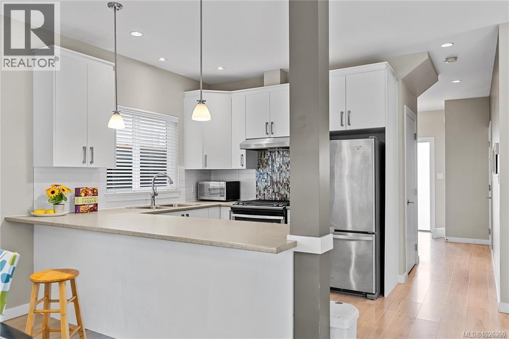 6554 Steeple Chase, Sooke