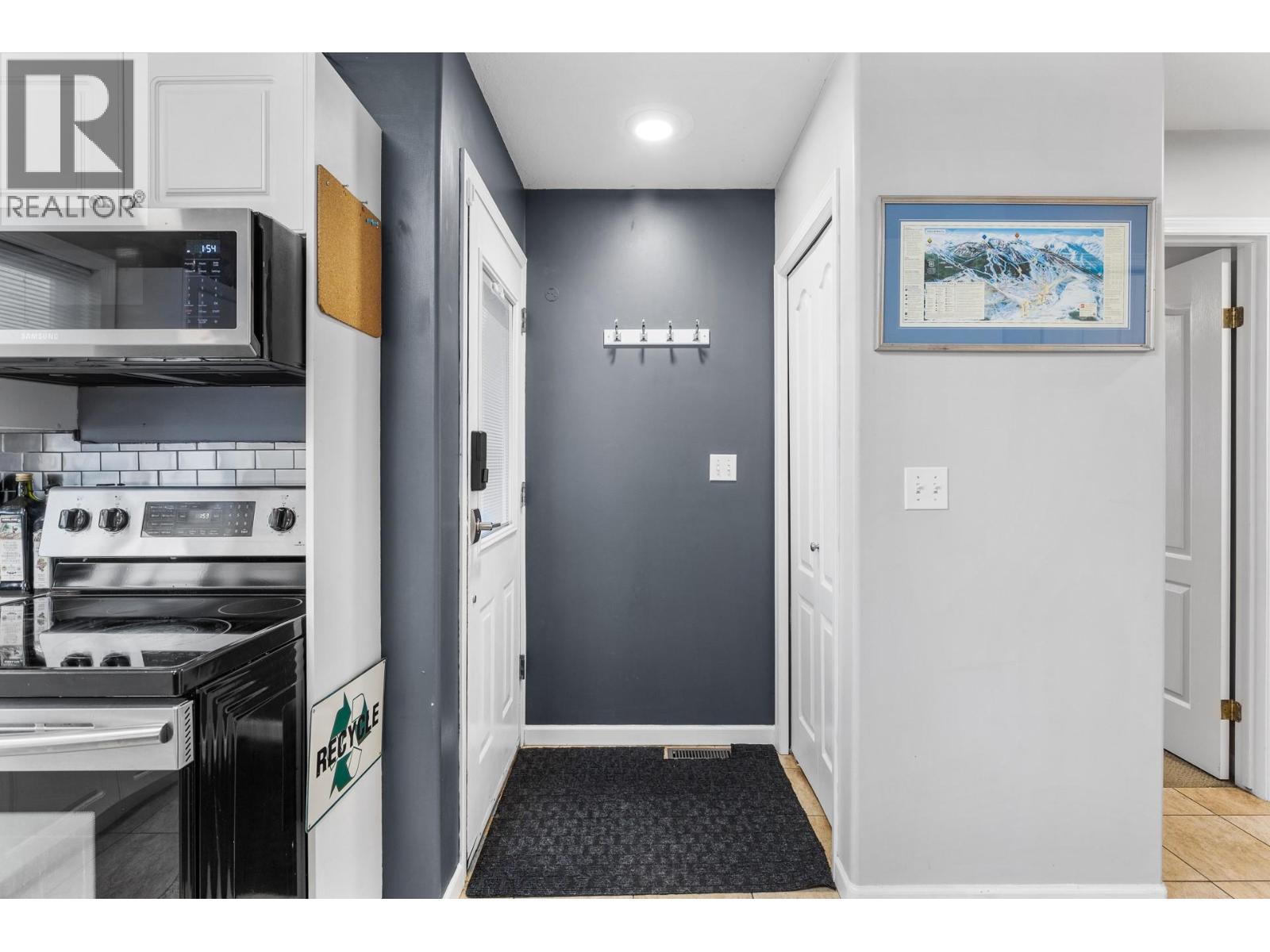  198 Ritchie Court, Kelowna