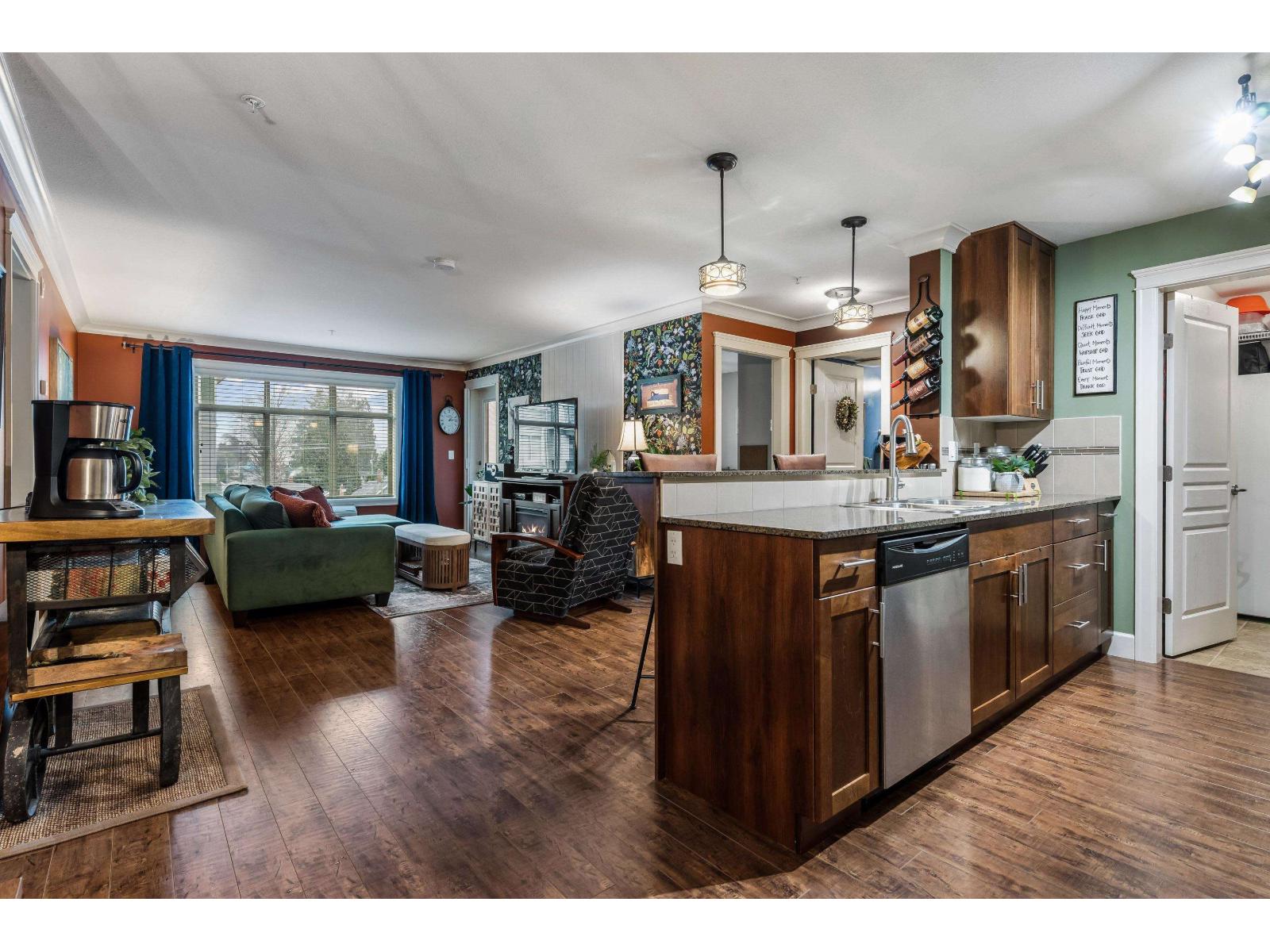 305 45665 PATTEN AVENUE, Chilliwack Proper West, Chilliwack