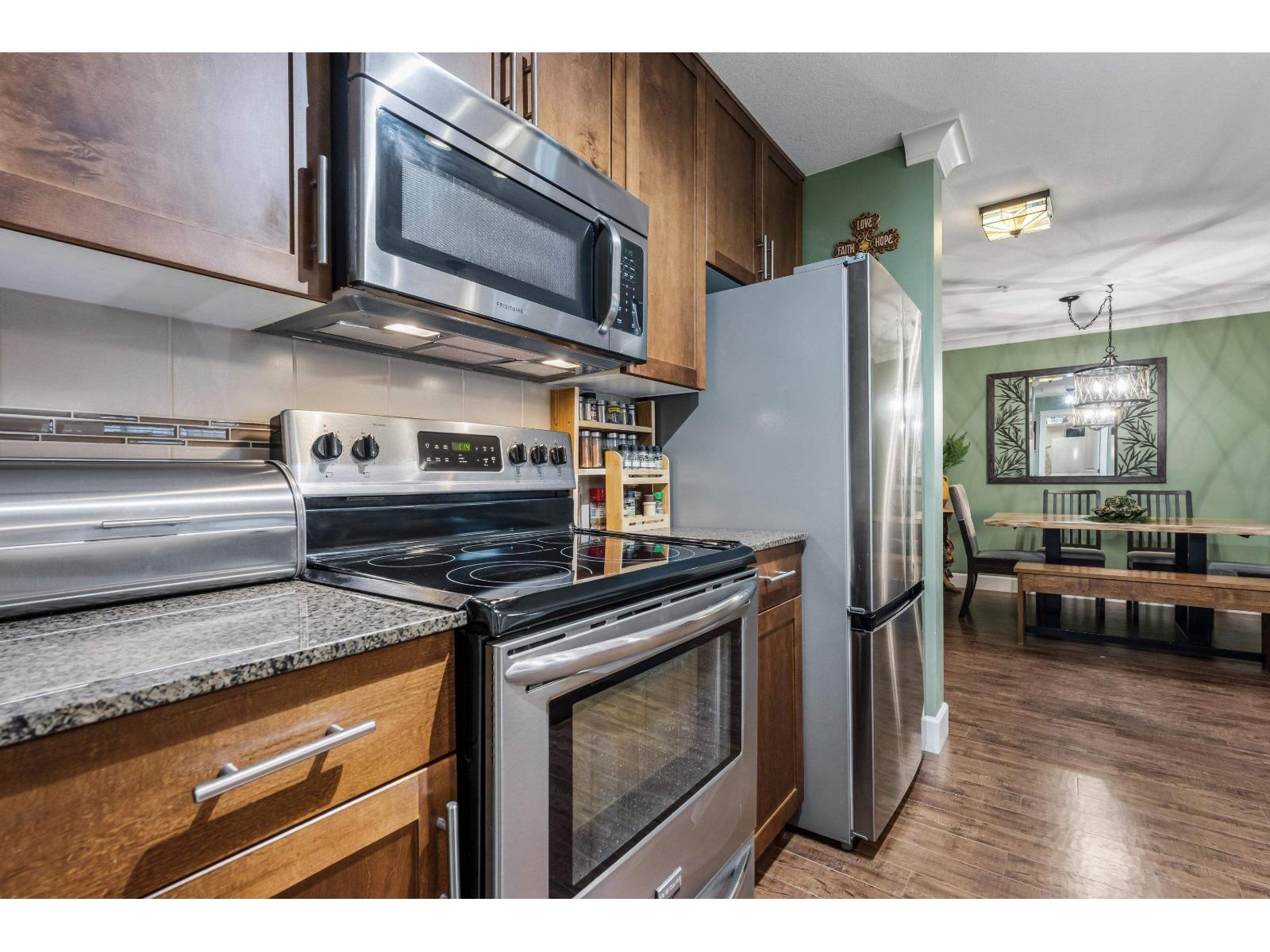 305 45665 PATTEN AVENUE, Chilliwack Proper West, Chilliwack