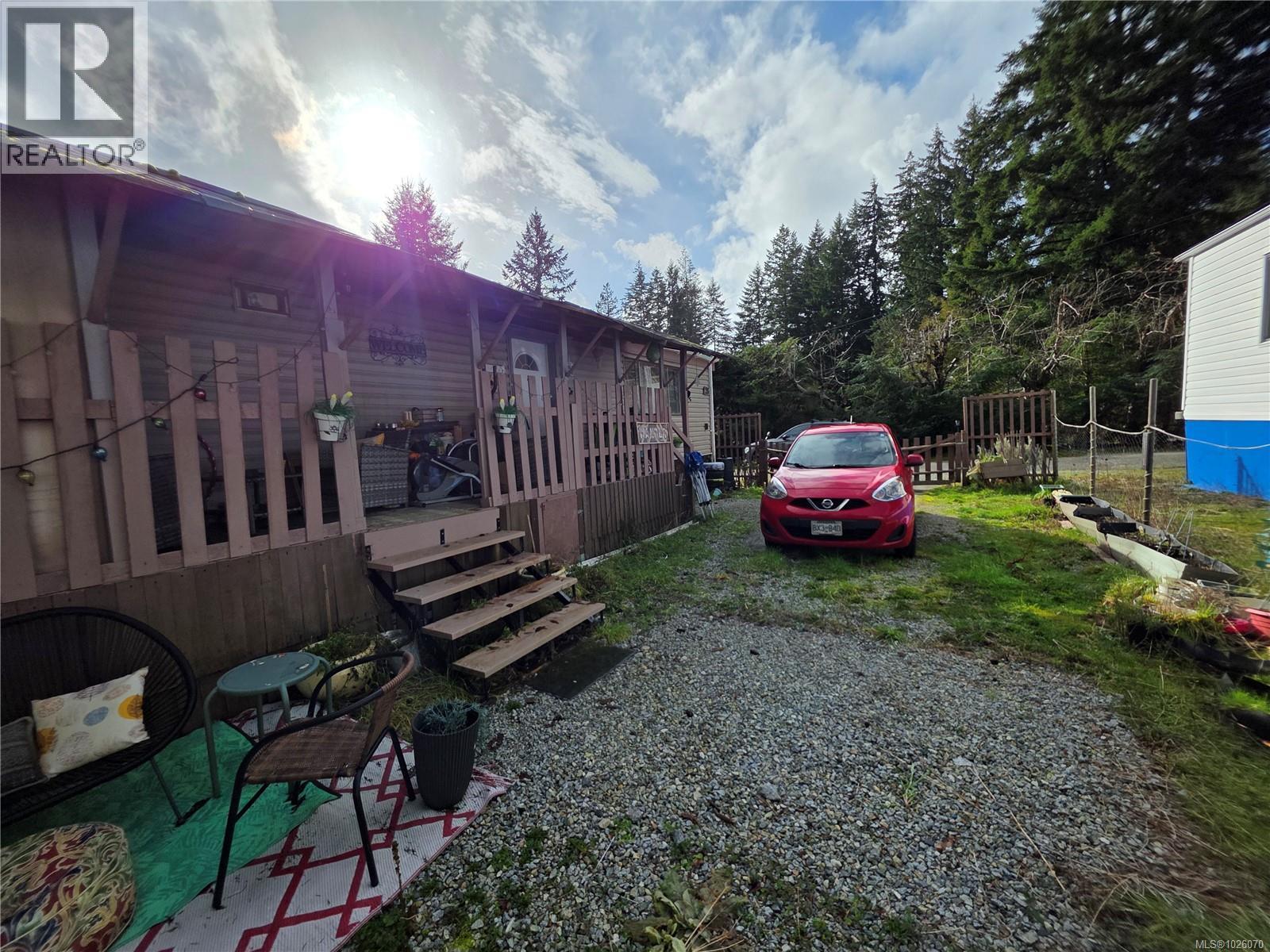 #26 1655 ALBERNI HWY - 14