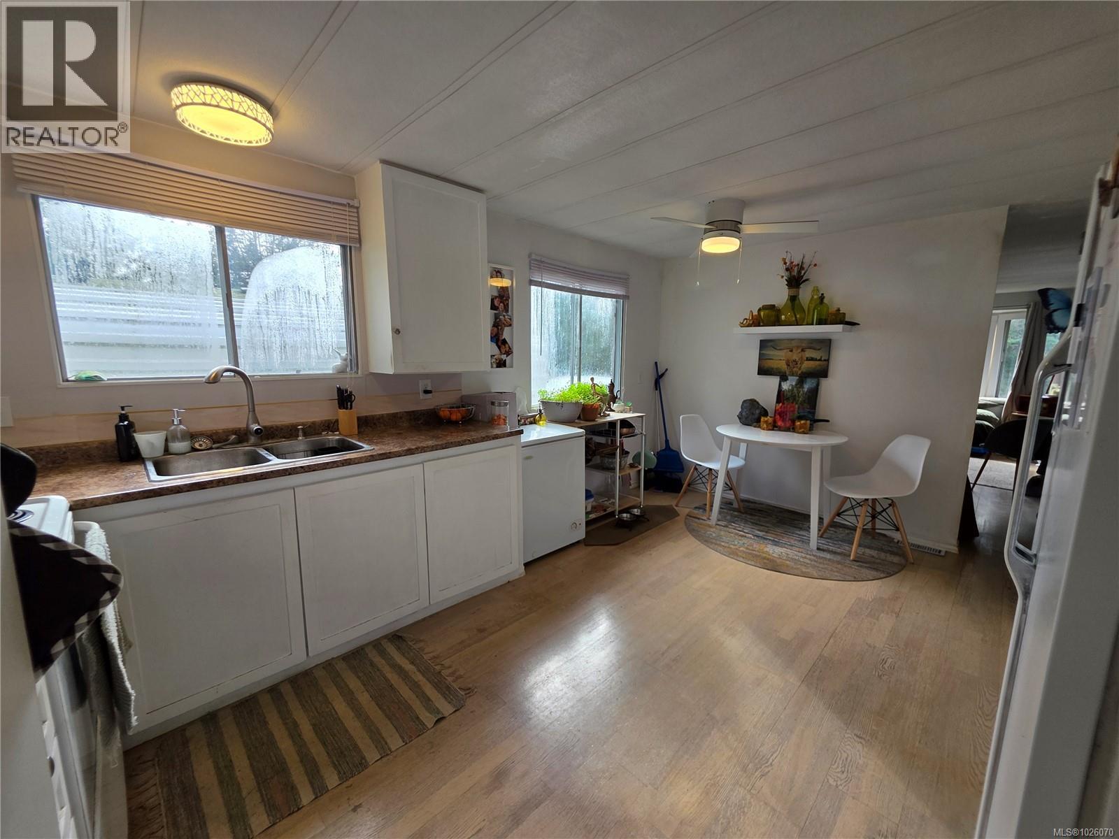 #26 1655 ALBERNI HWY - 4