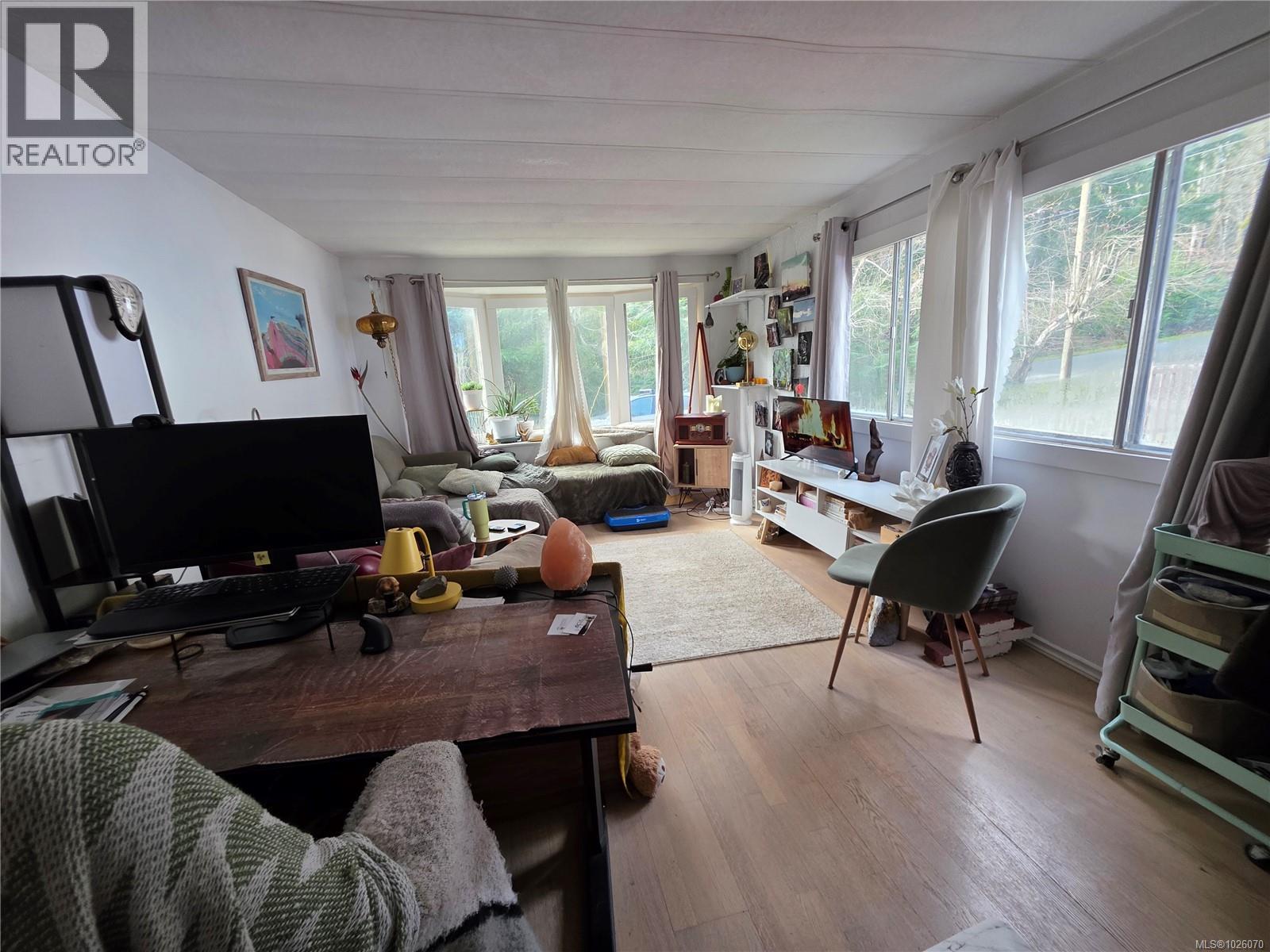 #26 1655 ALBERNI HWY - 5