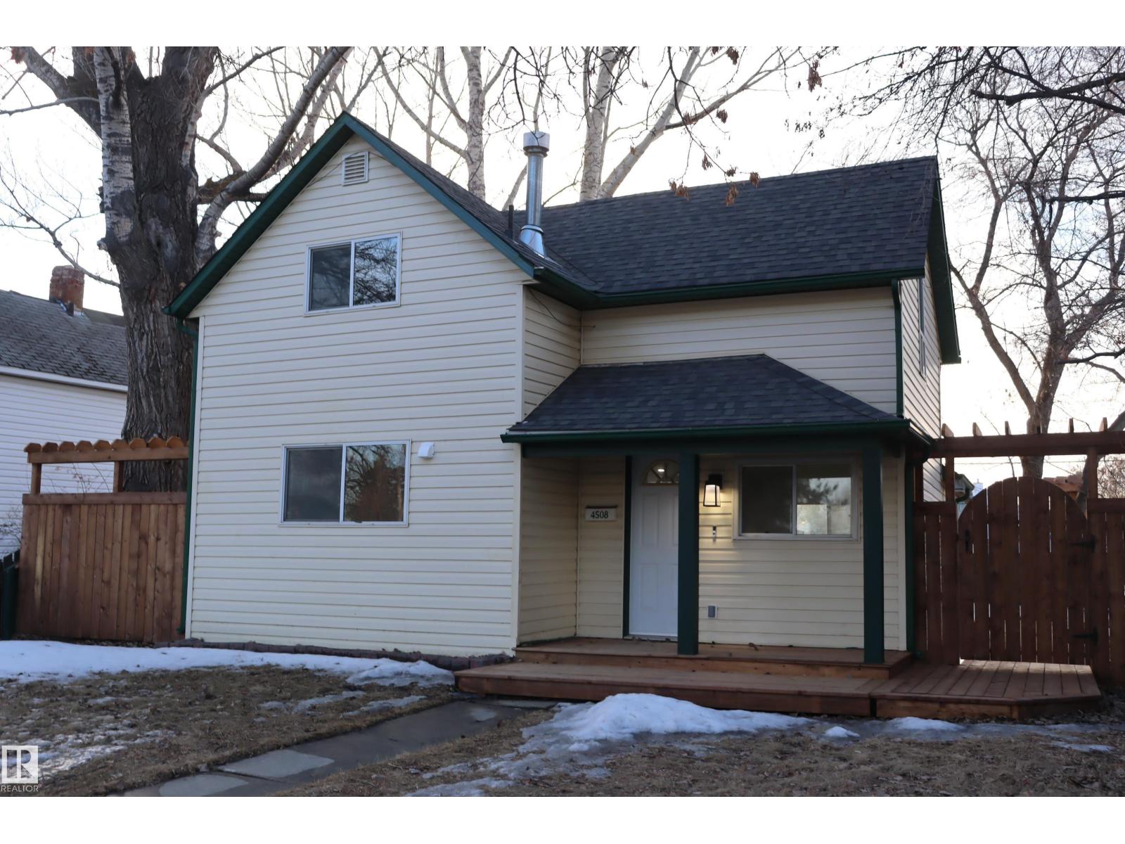 4508 52 St. - Photo 2 of 31, Wetaskiwin, Alberta