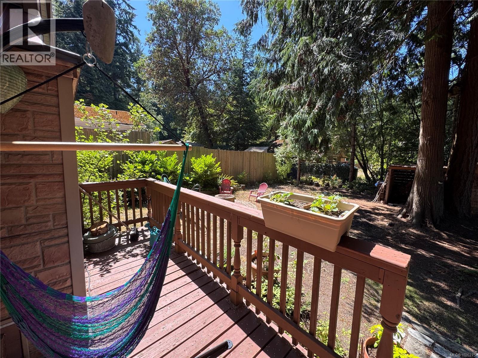 559 Blitz Rd, Mayne Island