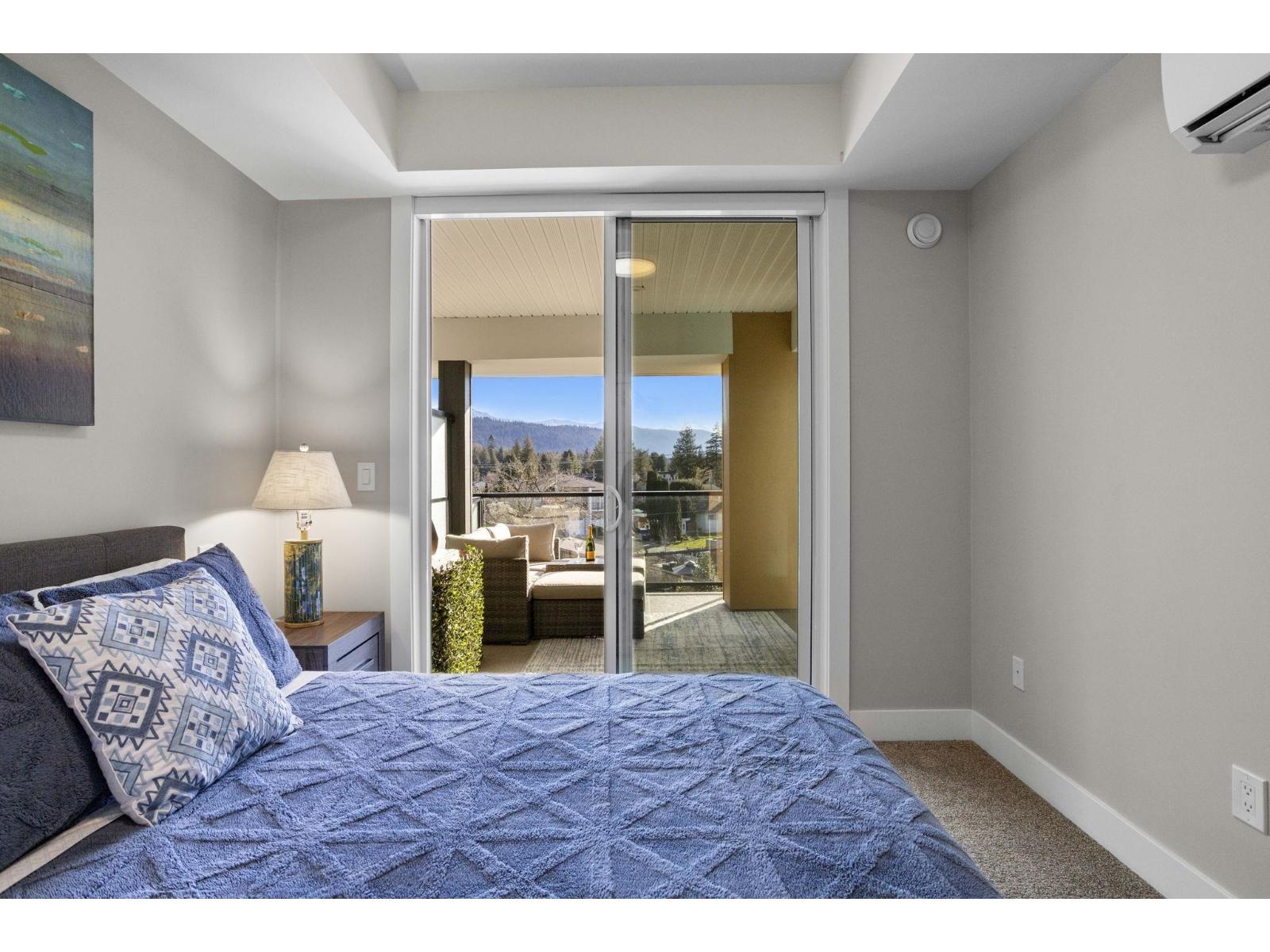 307 470 ESPLANADE AVENUE, Harrison Hot Springs, Harrison Hot Springs