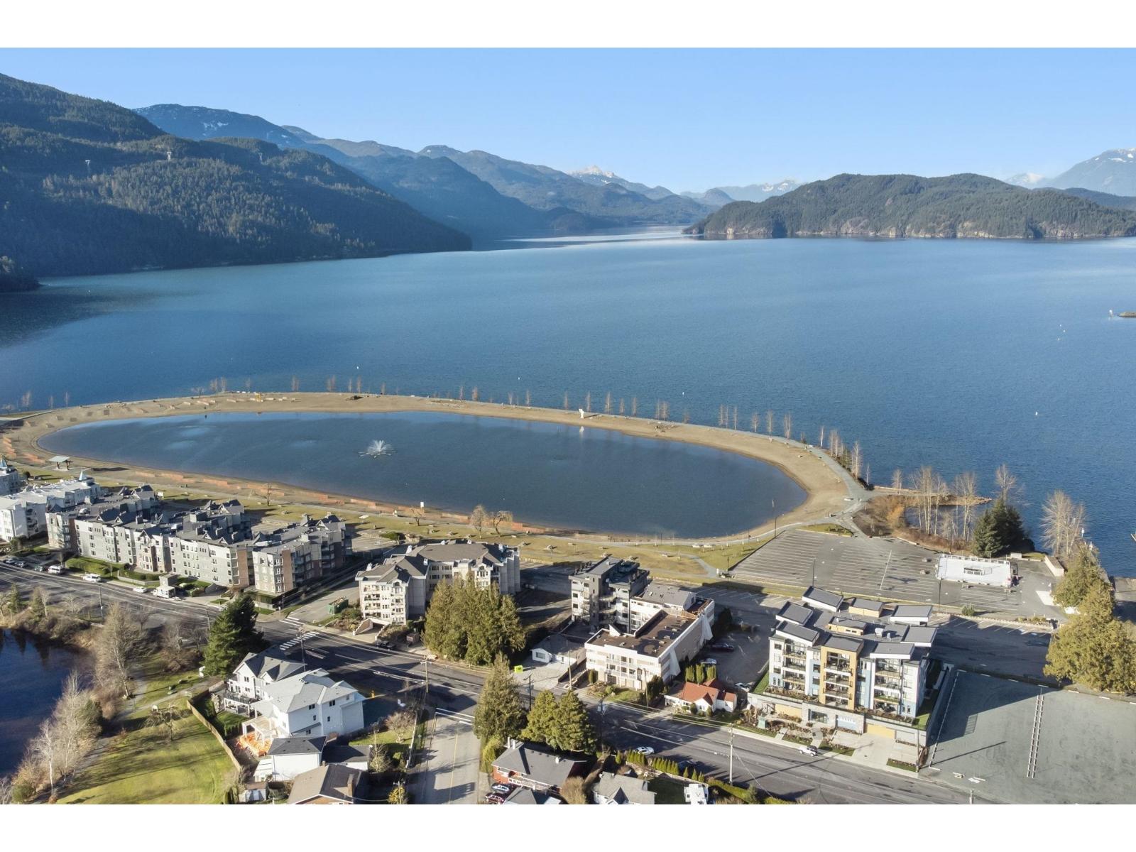 307 470 ESPLANADE AVENUE, Harrison Hot Springs, Harrison Hot Springs