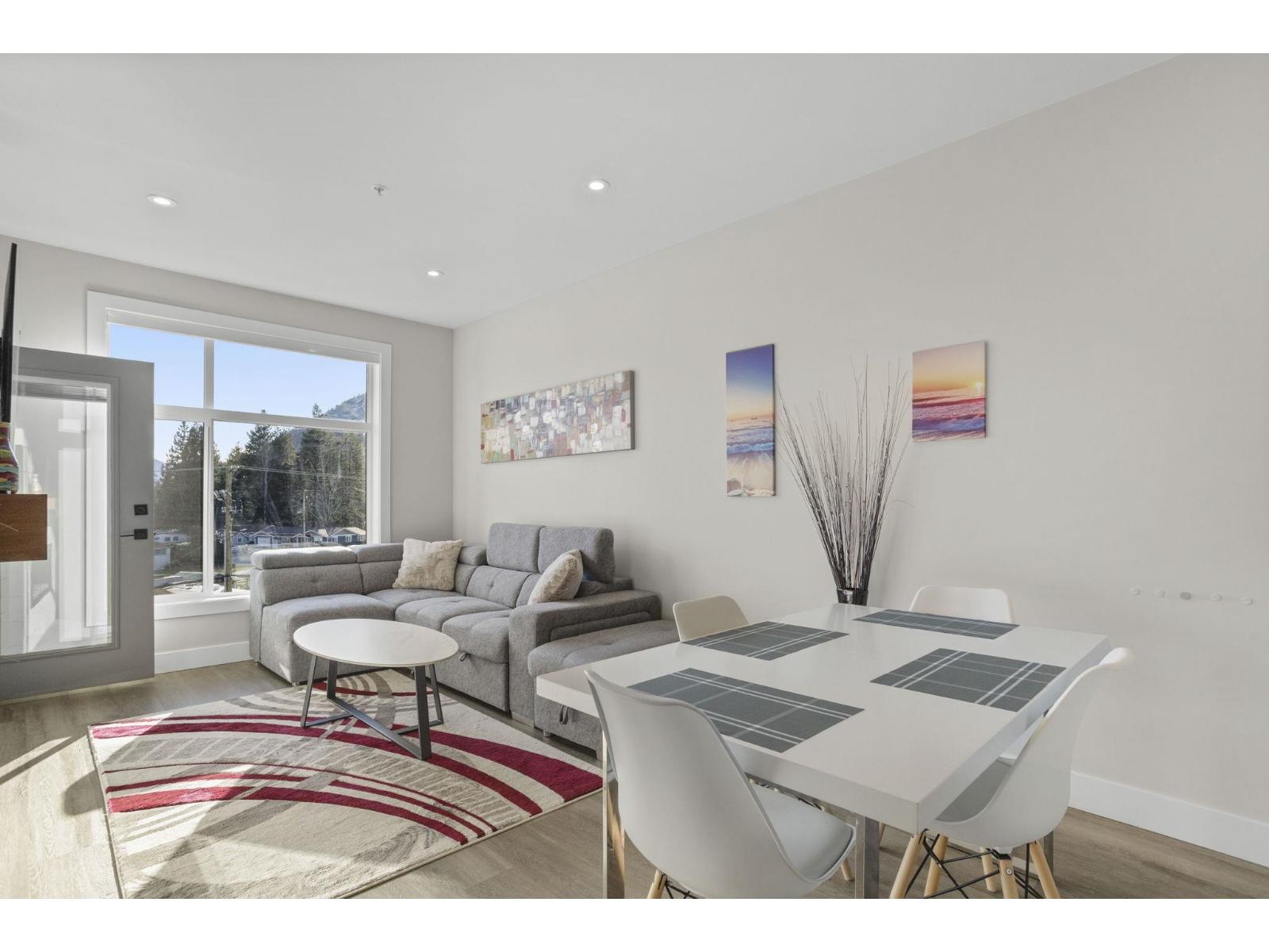 307 470 ESPLANADE AVENUE, Harrison Hot Springs, Harrison Hot Springs