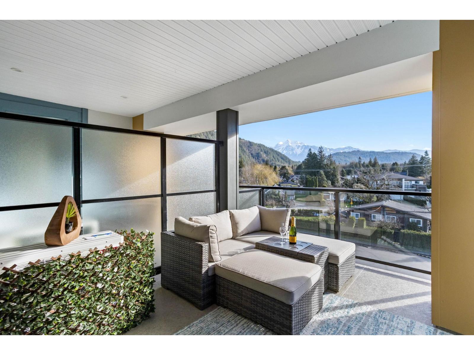 307 470 ESPLANADE AVENUE, Harrison Hot Springs, Harrison Hot Springs